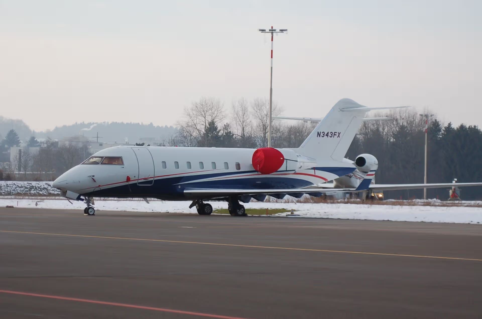 N343FX — Business jet