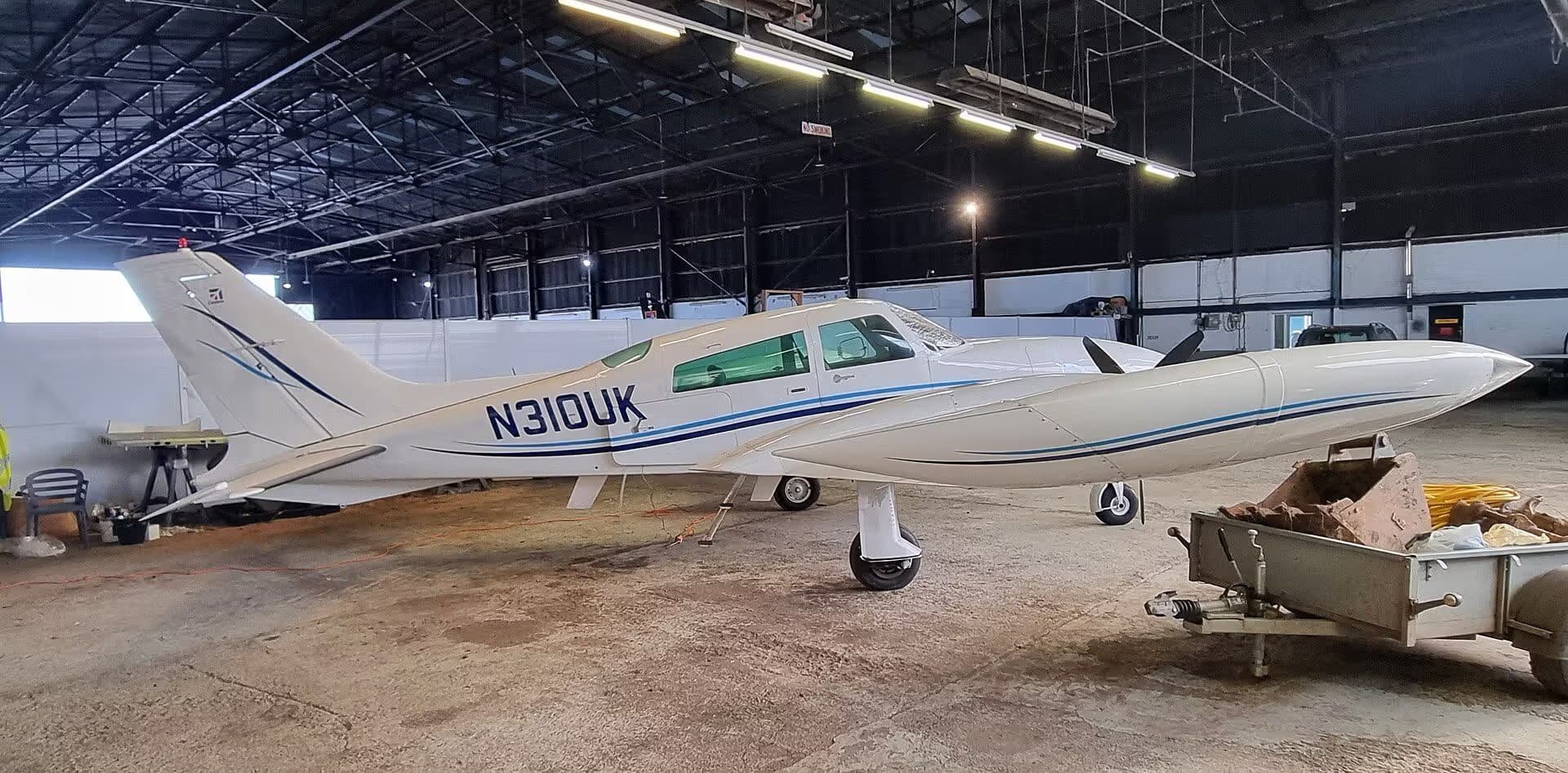 N310UK — Cessna