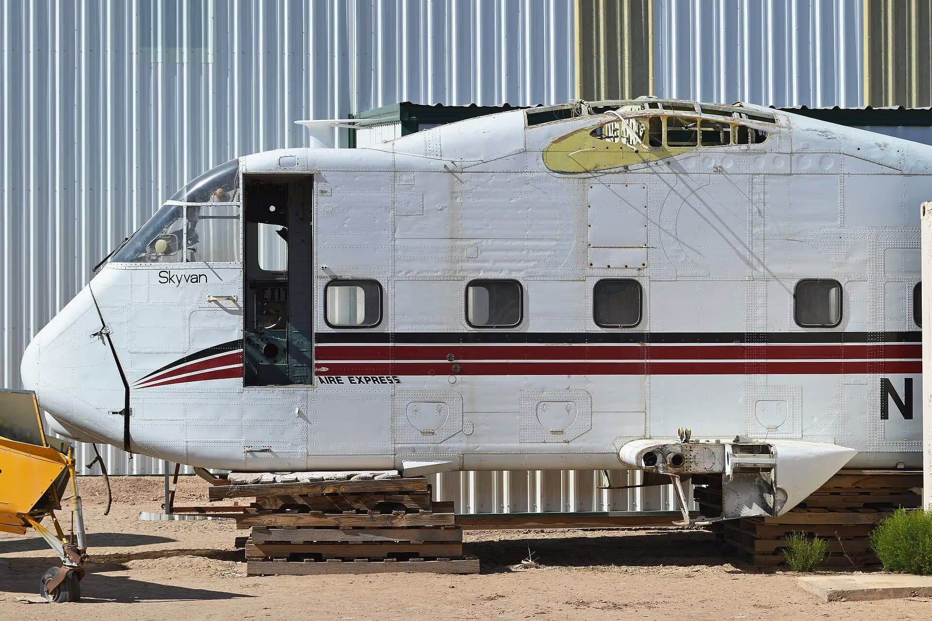 N1846 — Aircraft