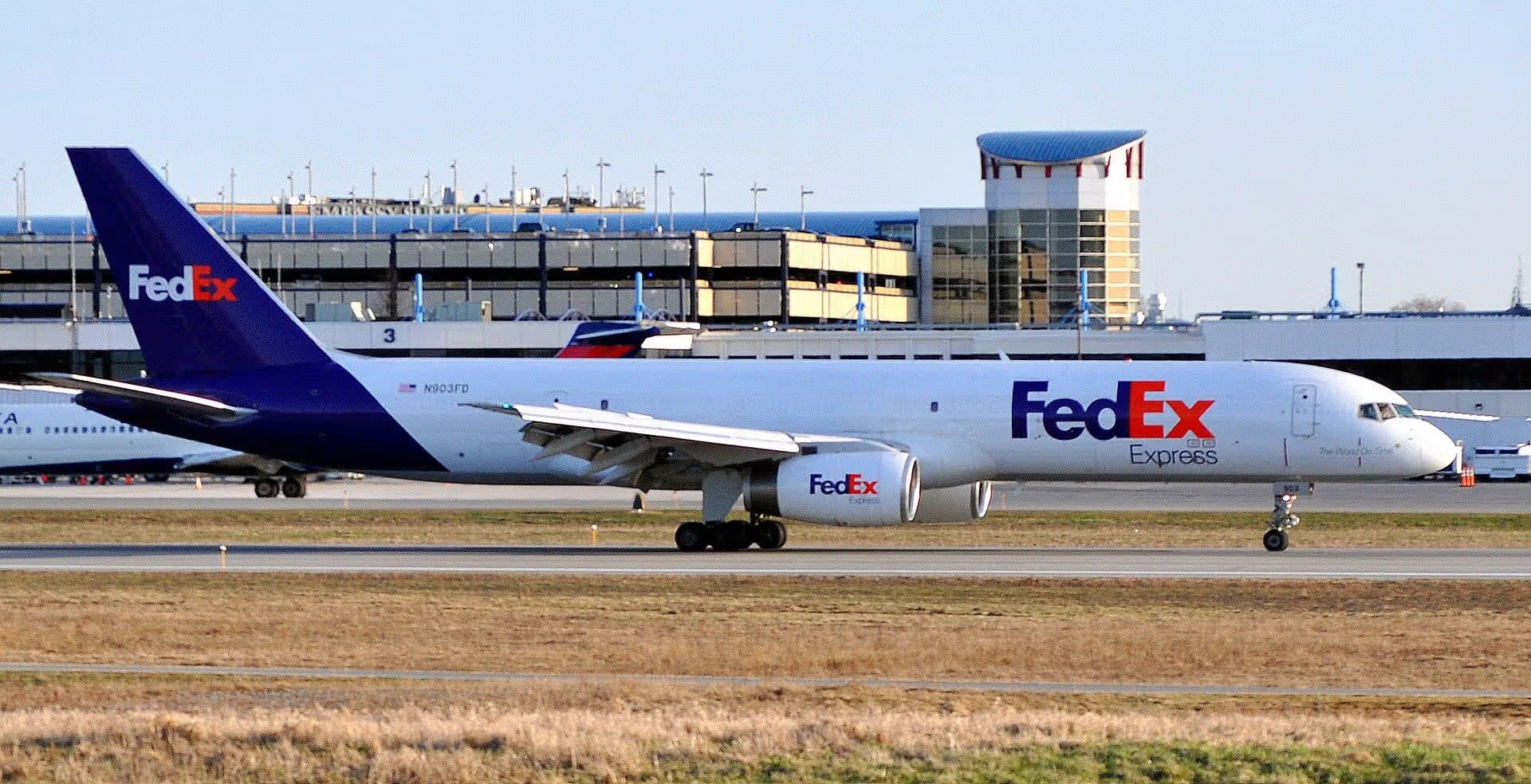 N903FD — Twin-engine aircraft