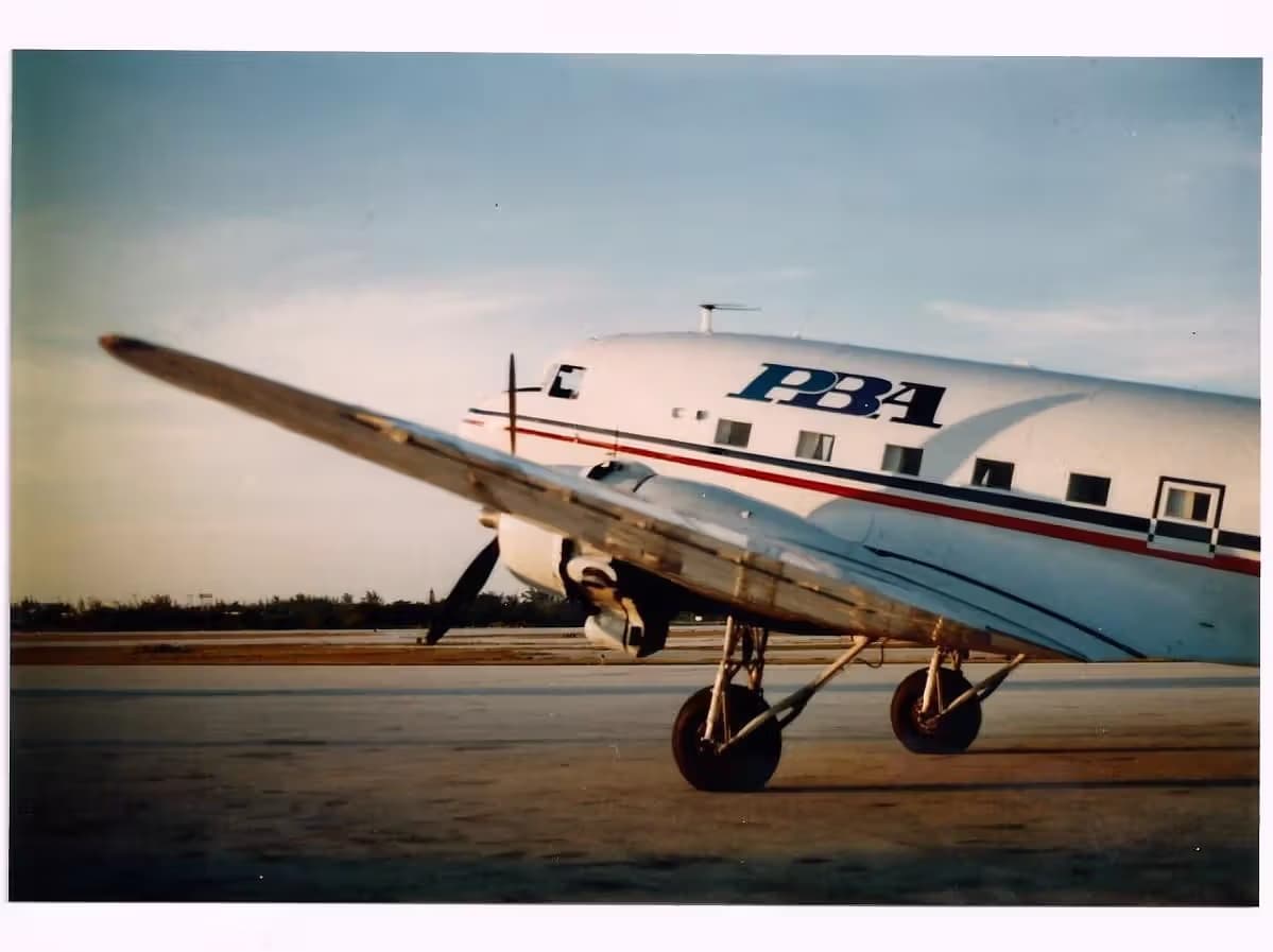 N136PB — Twin-engine aircraft