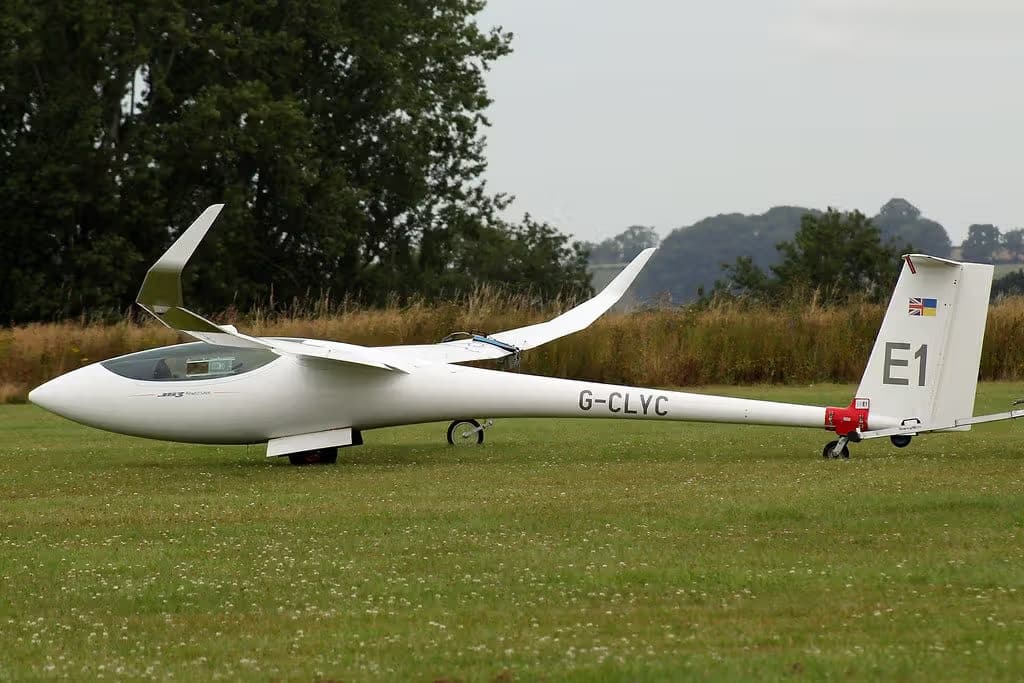 G-CLYC — Glider