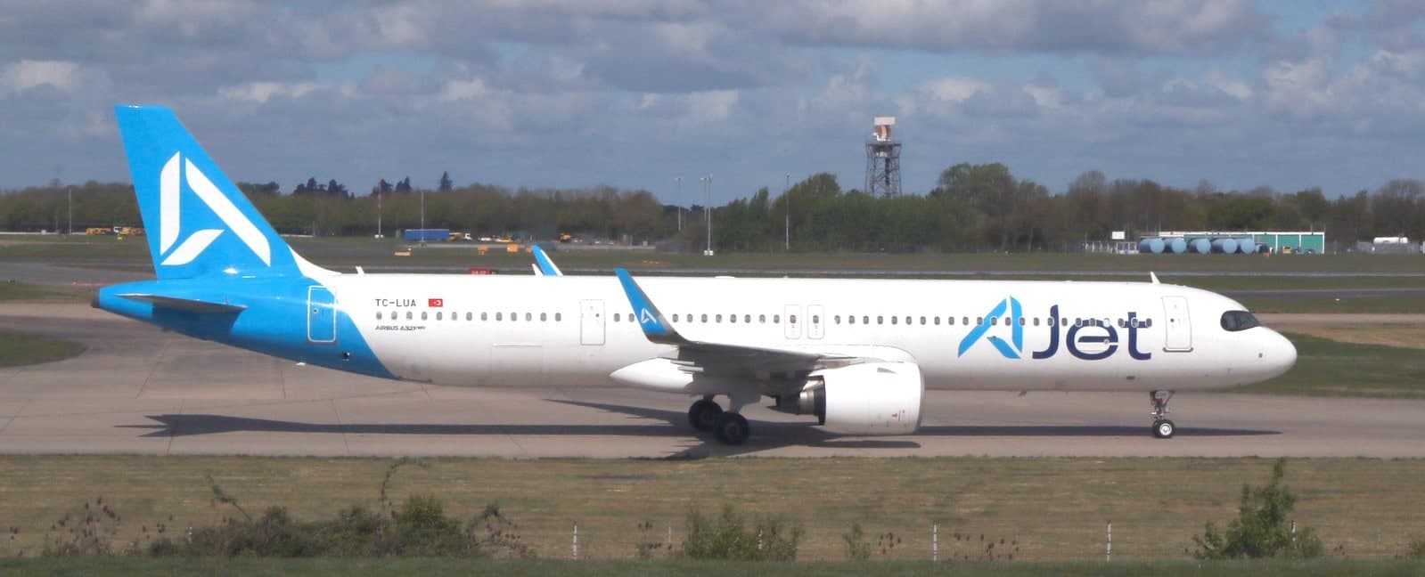 TC-LUA — Airbus