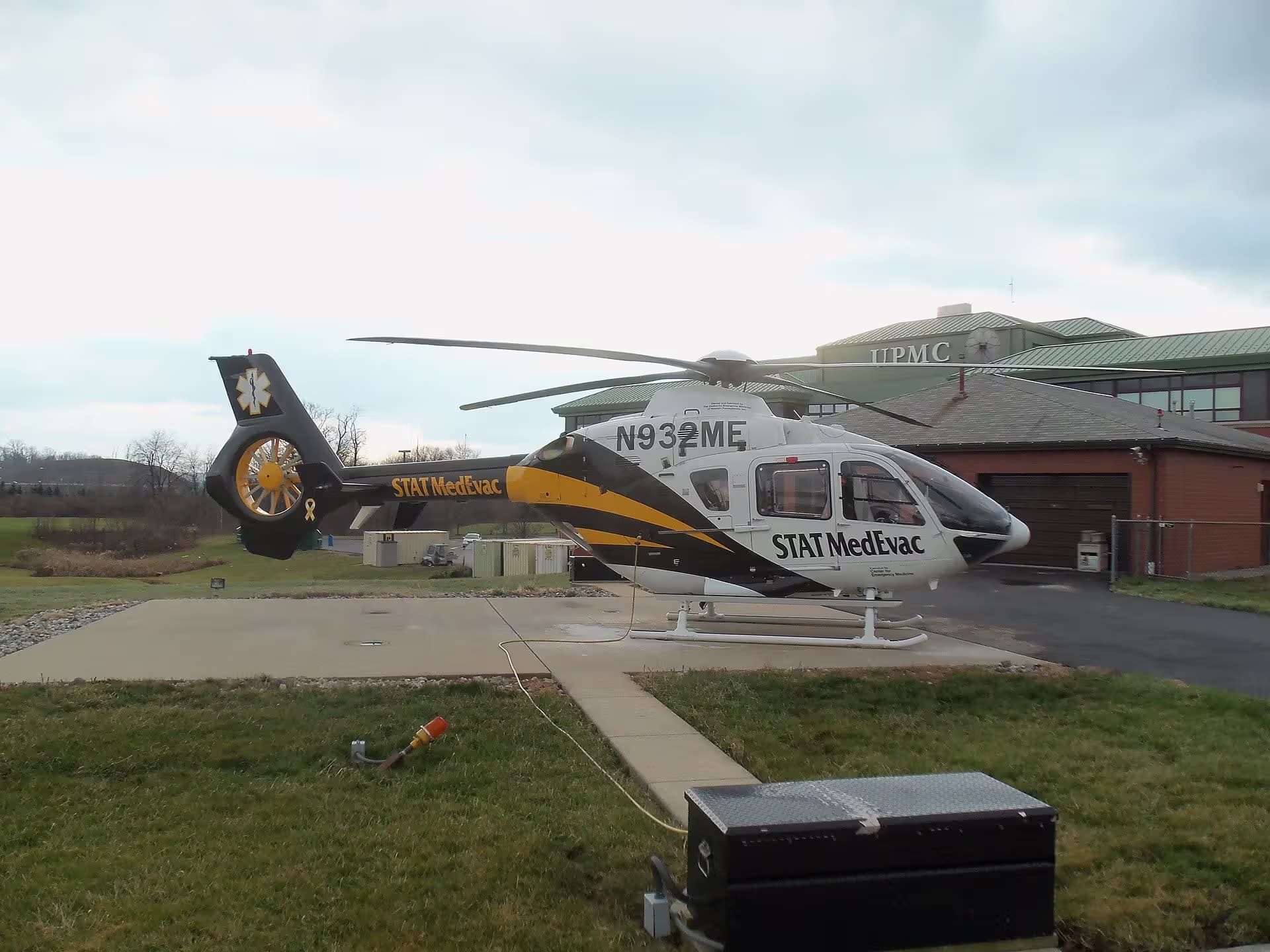 N932ME — Helicopter