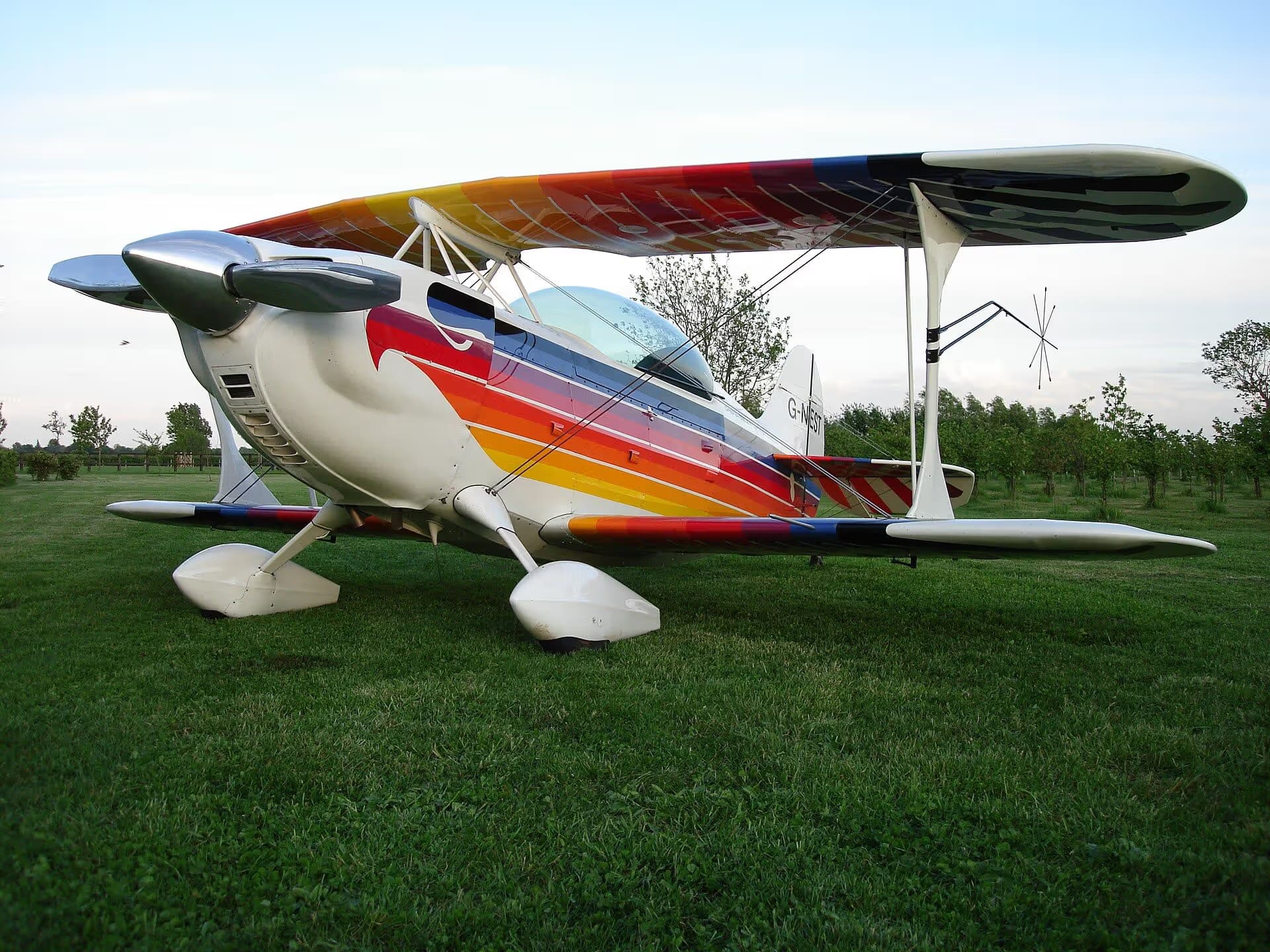 Unidentified — Single-engine aircraft