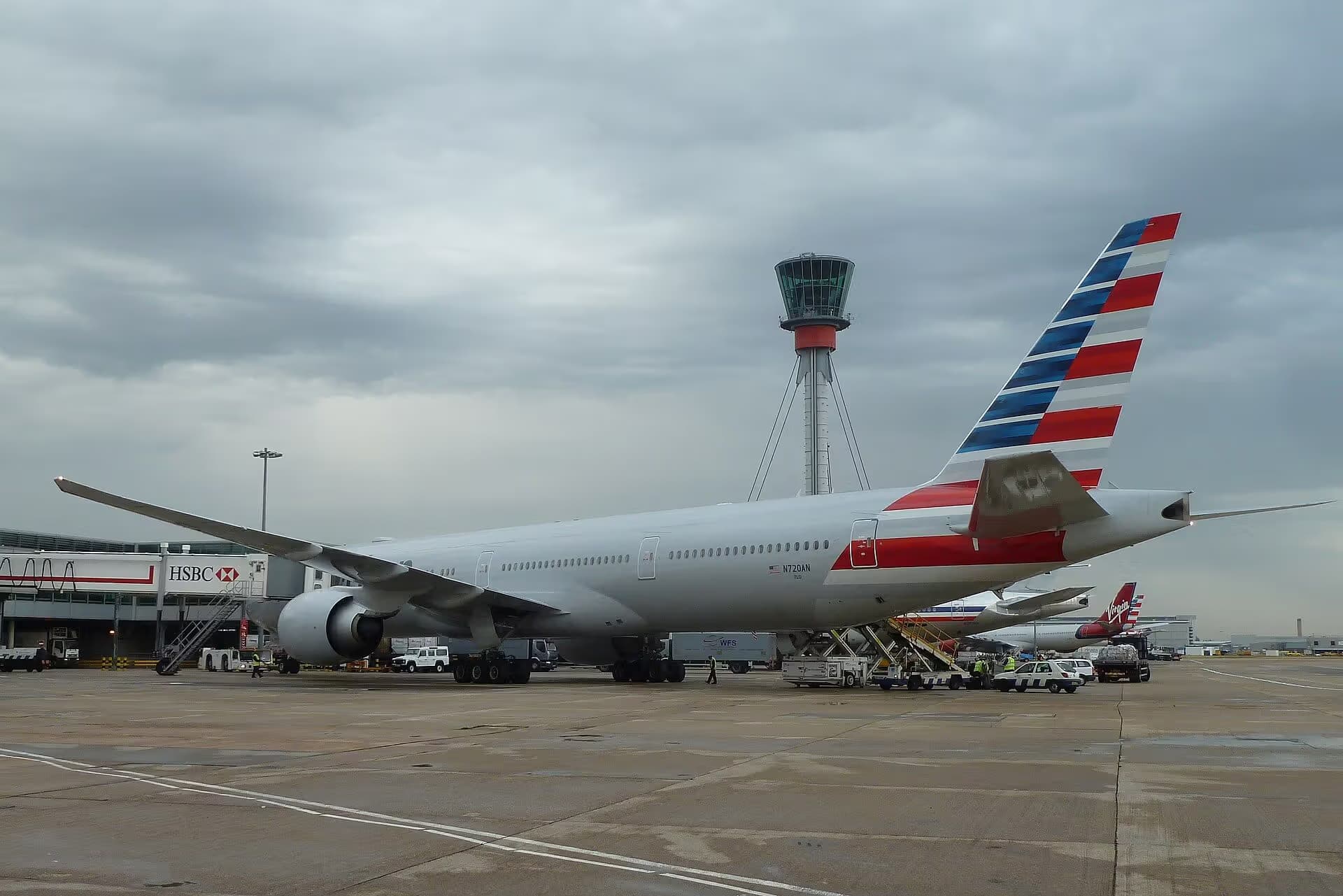 N720AN — Twin-engine aircraft