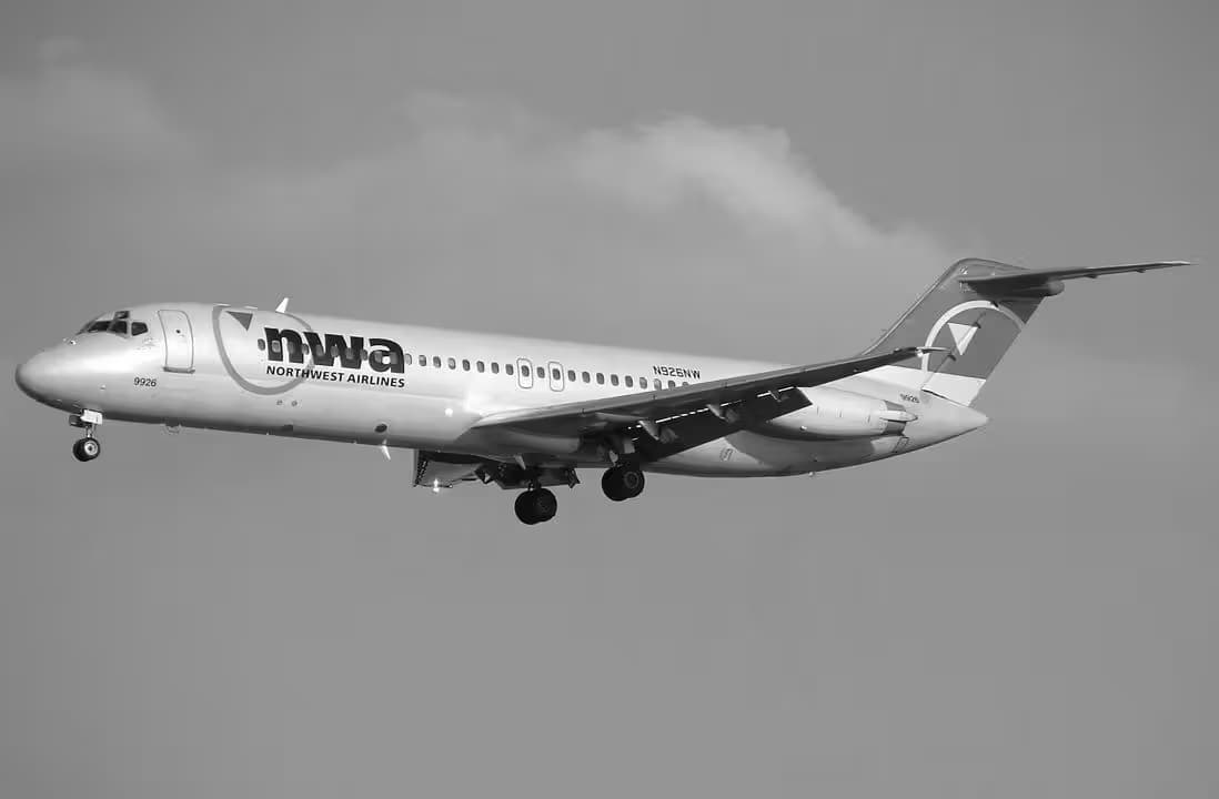 N926NW — Douglas