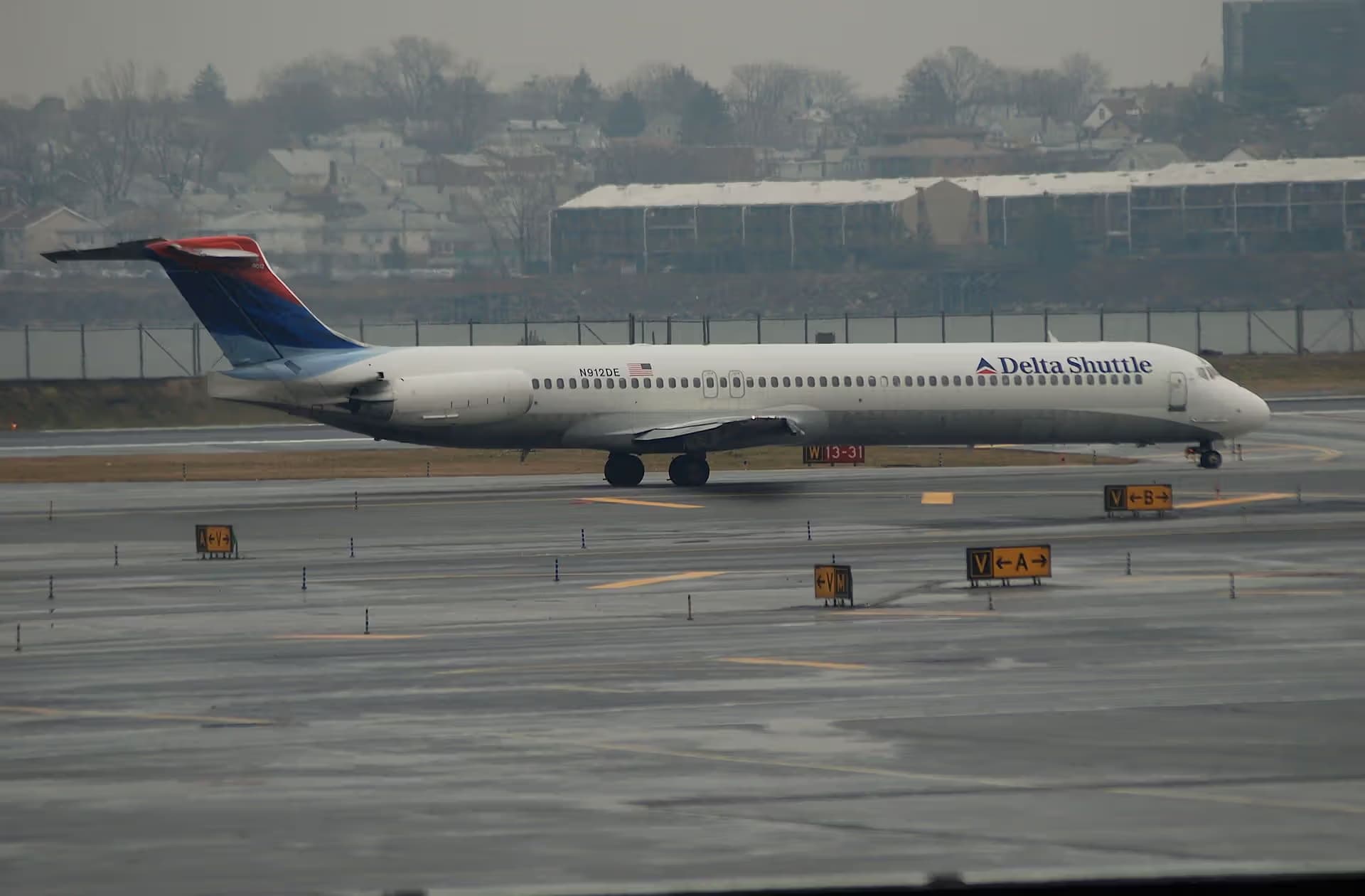 N912DE — Aircraft