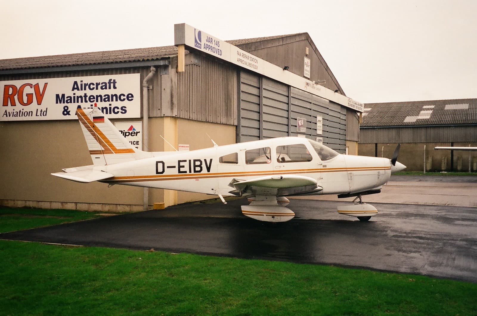 D-EIBV — Piper