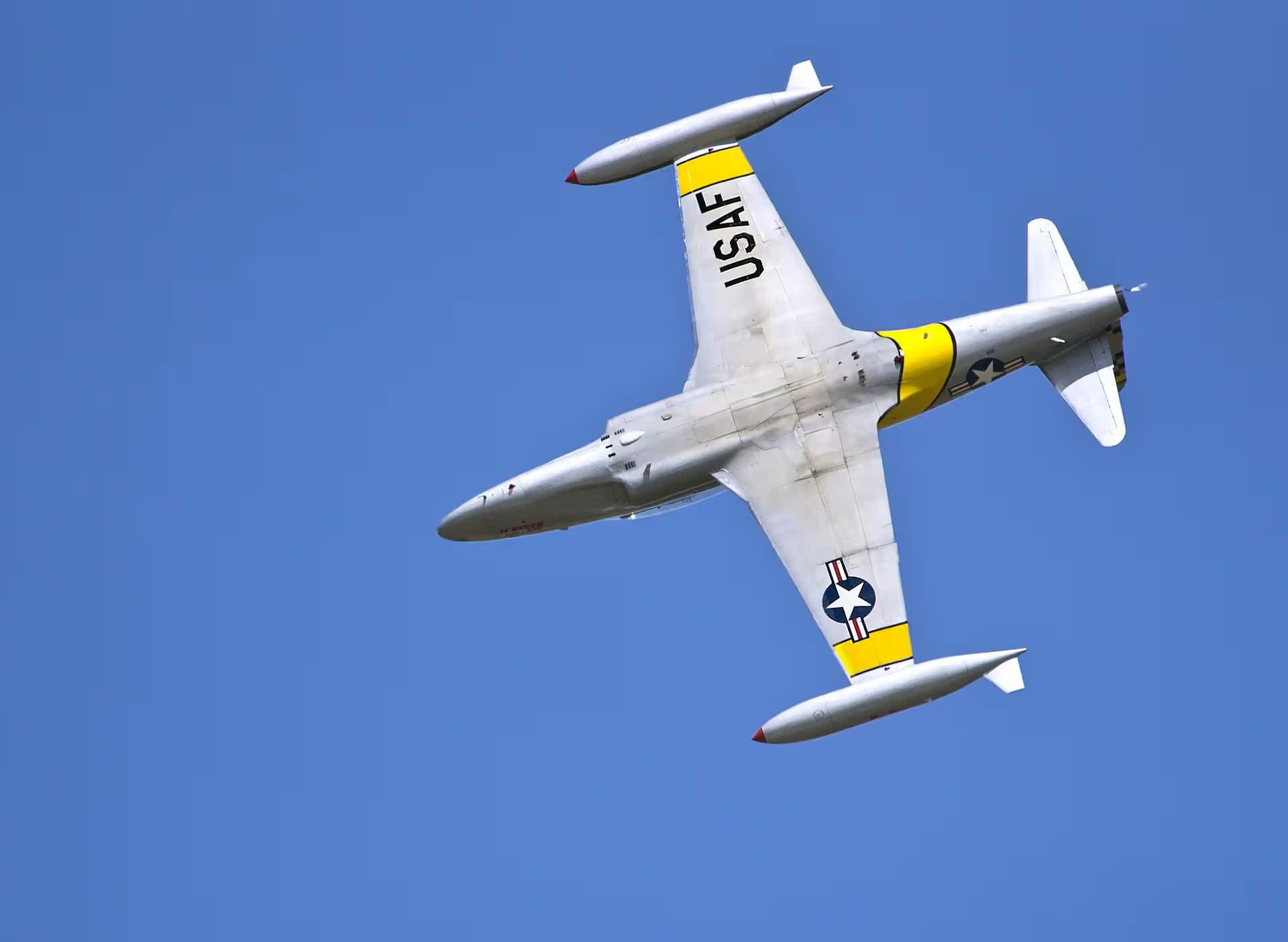 N133HH — Warbird