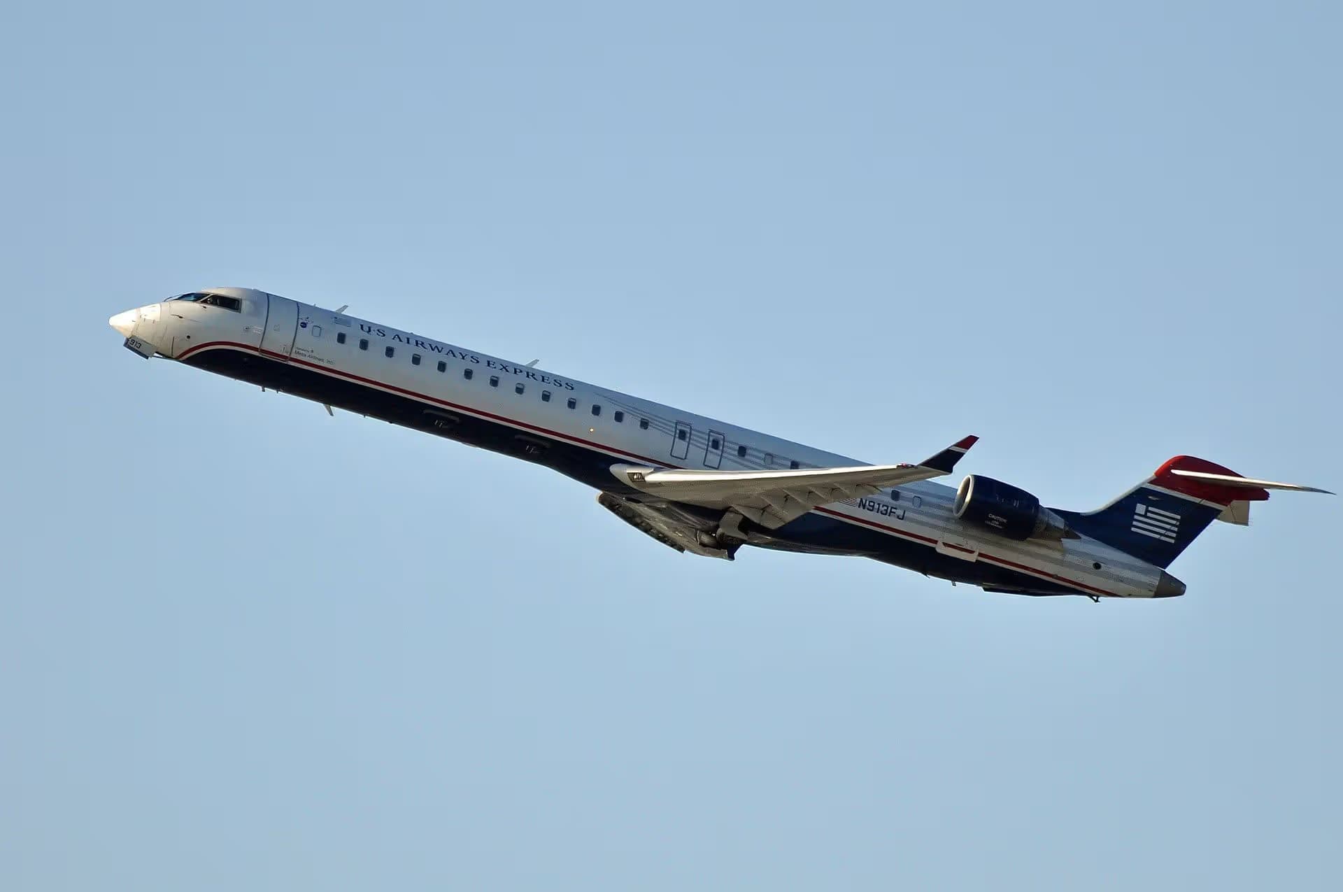 N913FJ — Bombardier