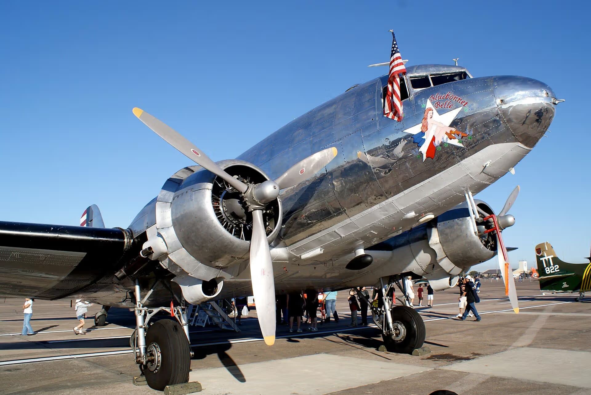 N47HL — Twin-engine aircraft