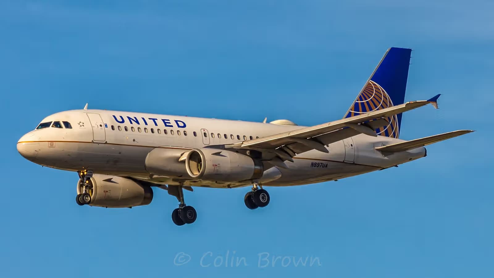 N897UA — Airbus