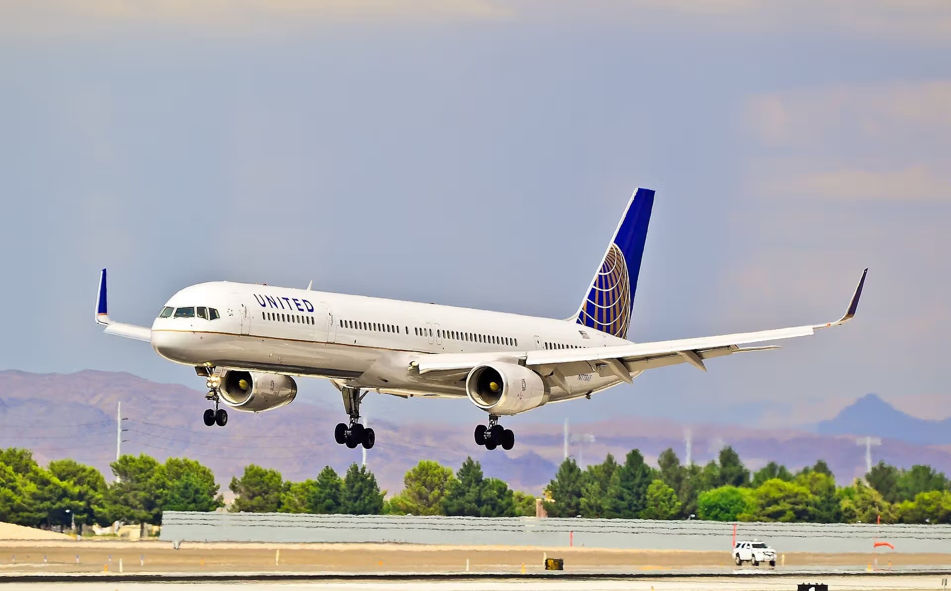 N77865 — Twin-engine aircraft