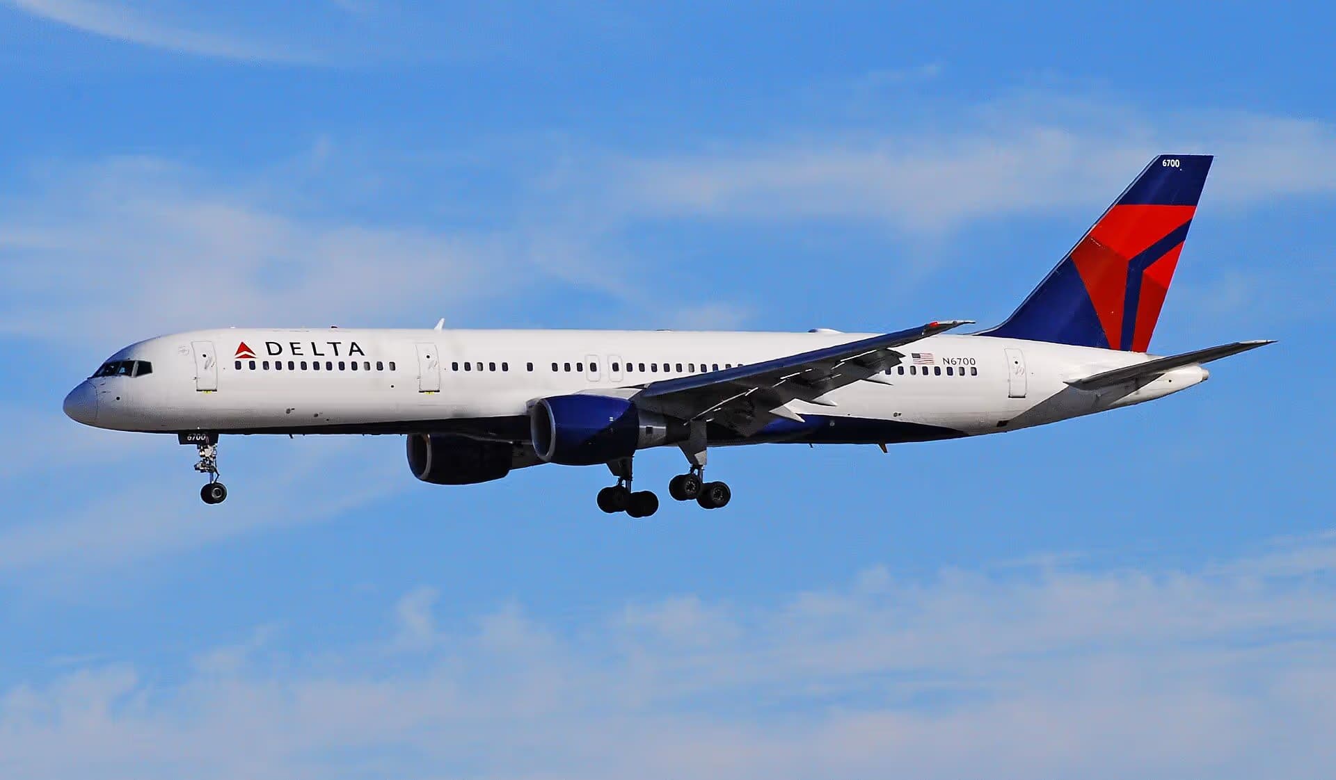 N6700 — Twin-engine aircraft