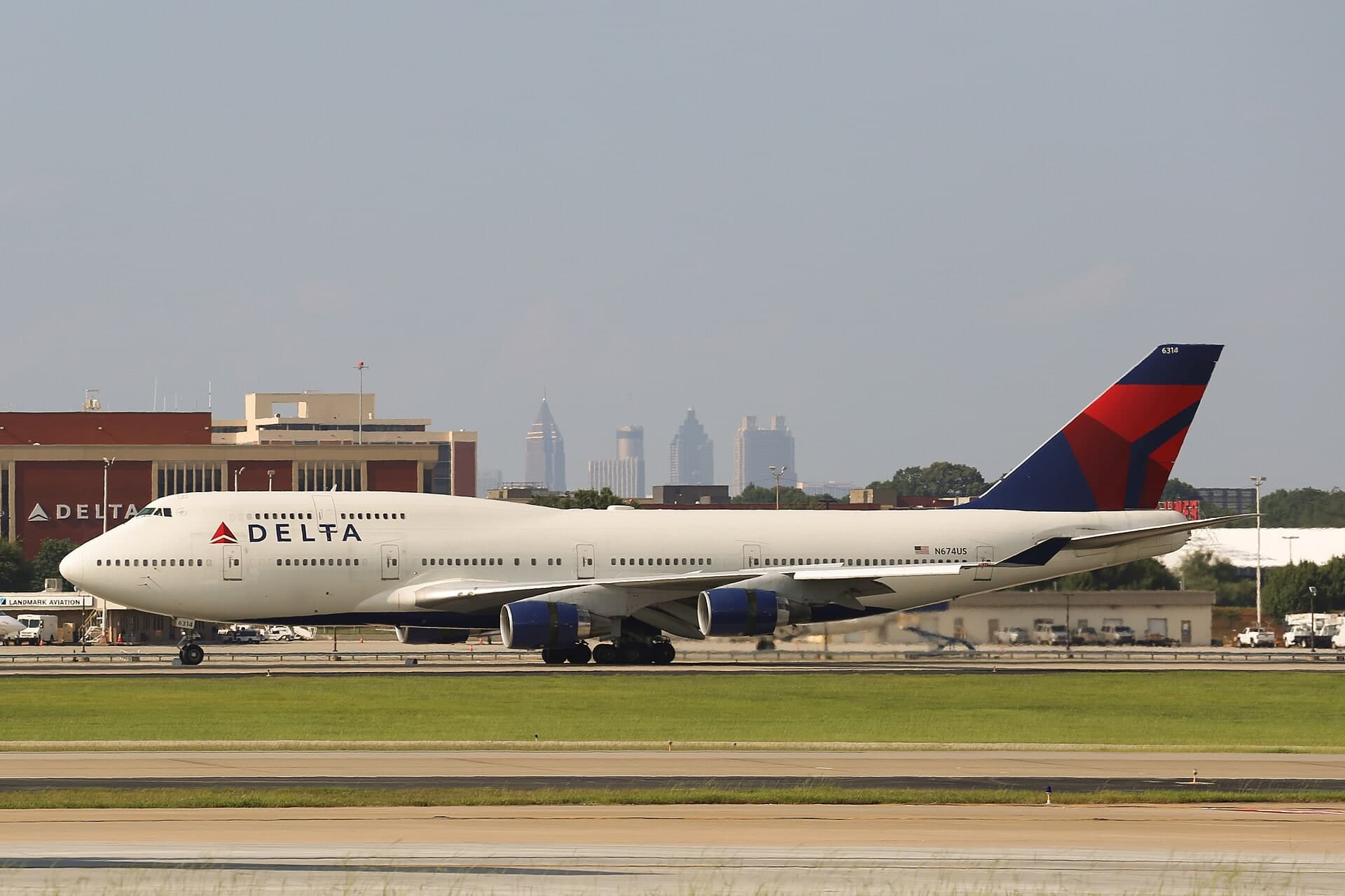 N674US — Boeing