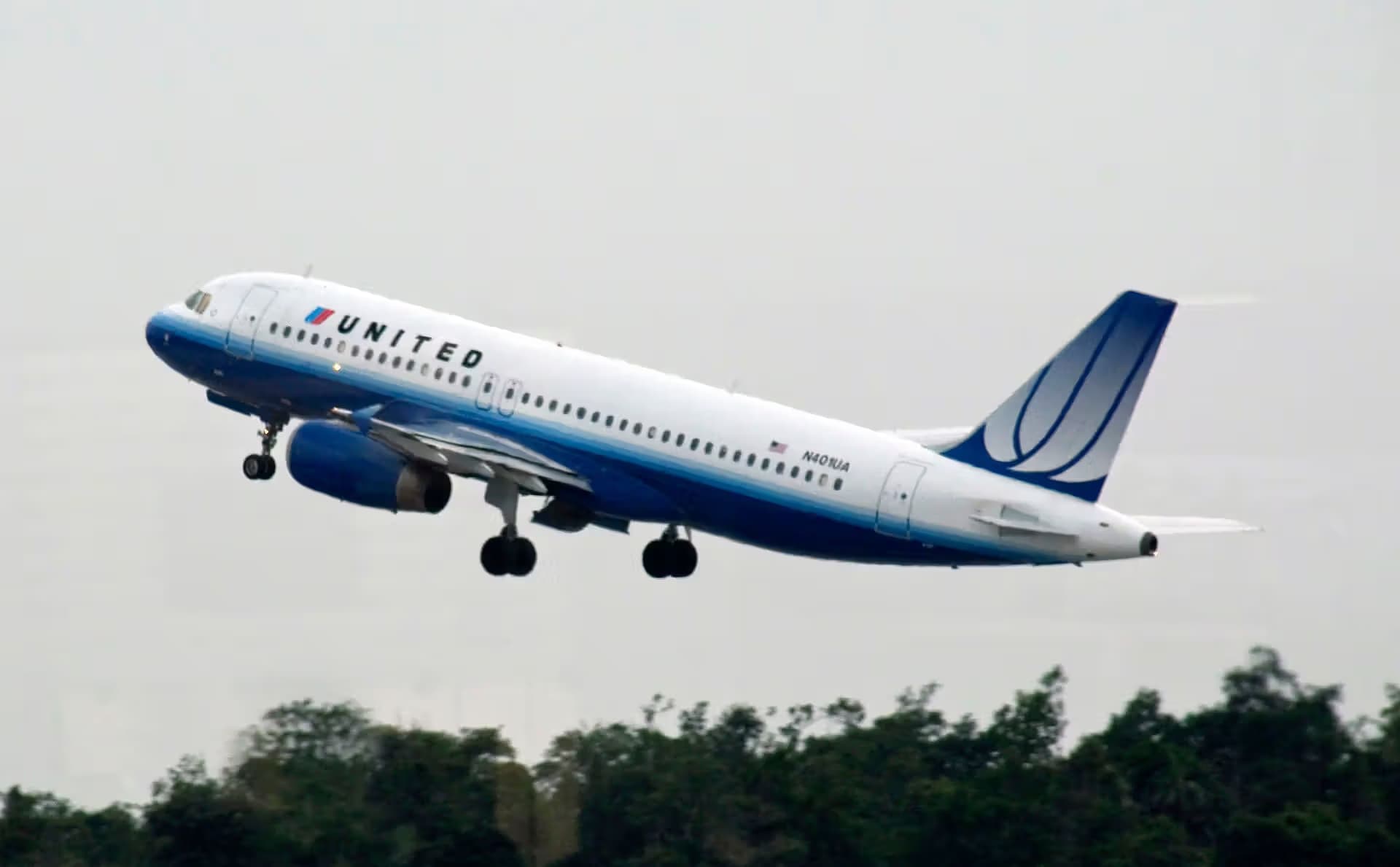 N401UA — Airbus