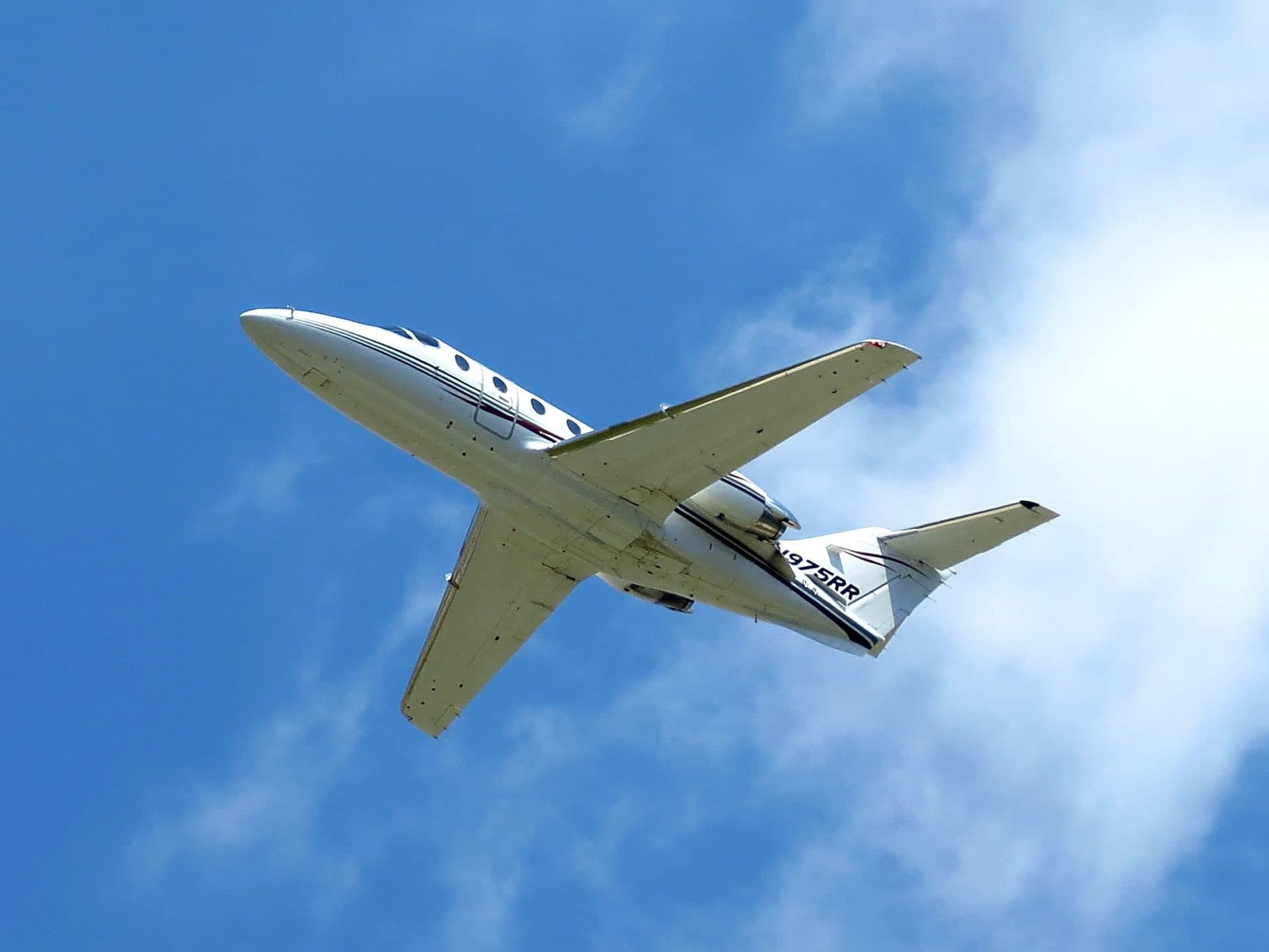 N975RR — Business jet