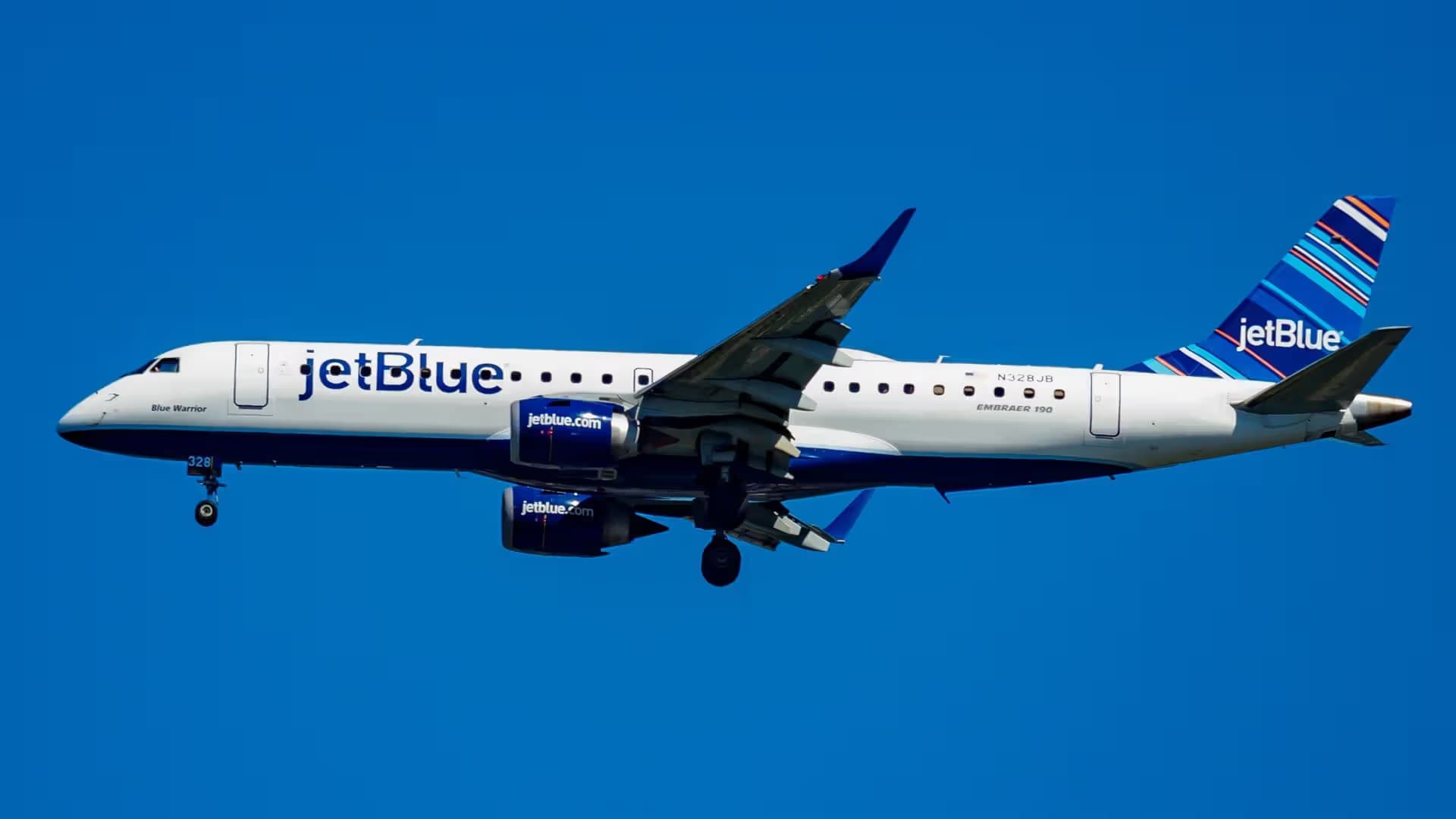 N328JB — Embraer