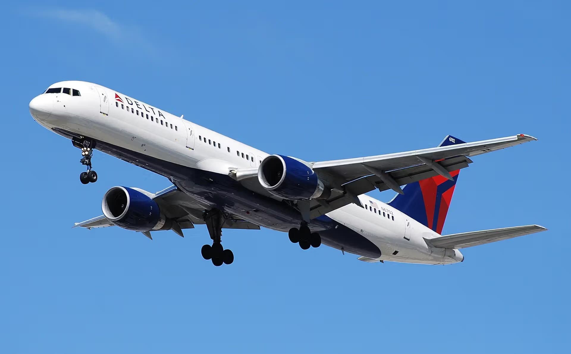 N6702 — Boeing