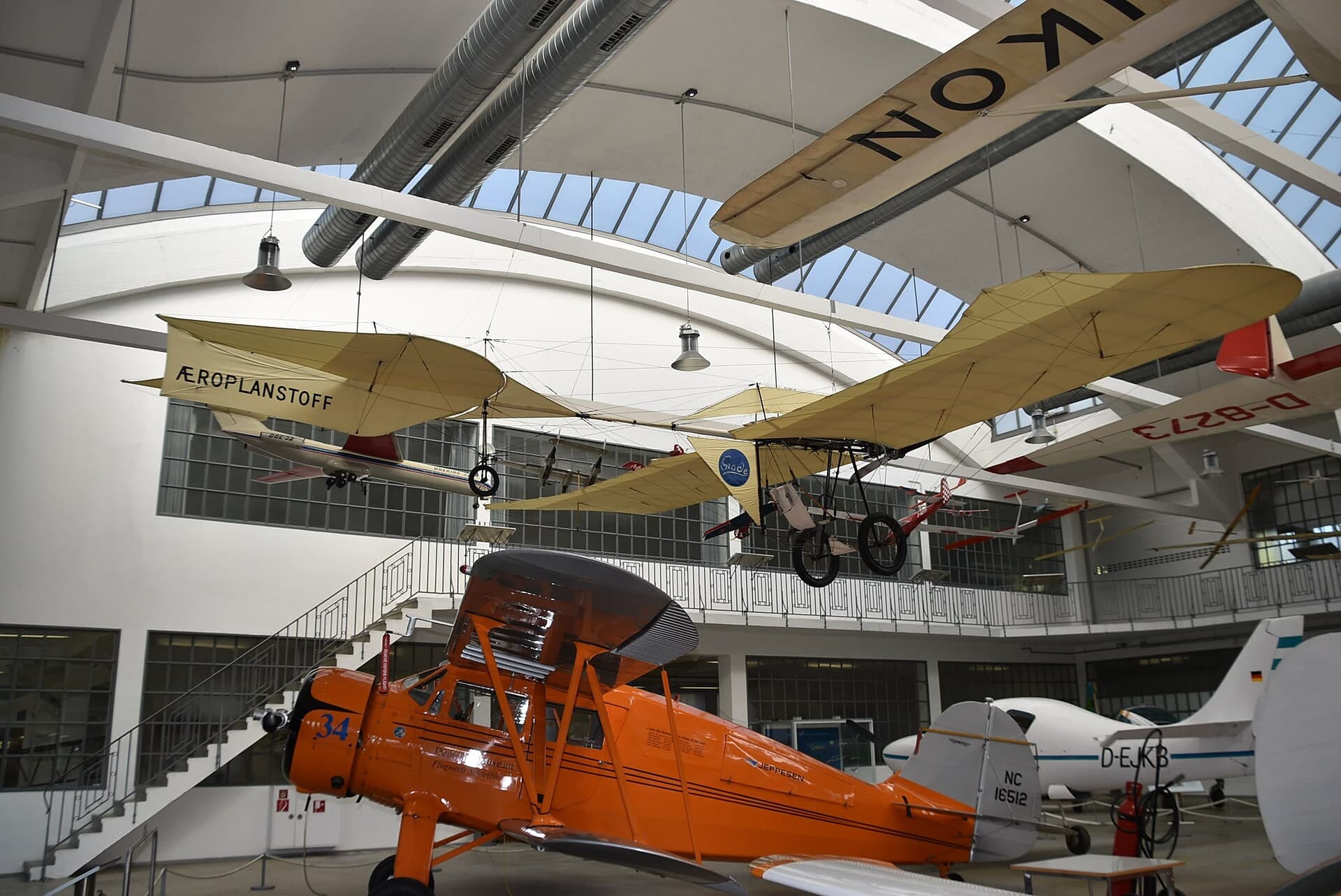 N16512 — Glider