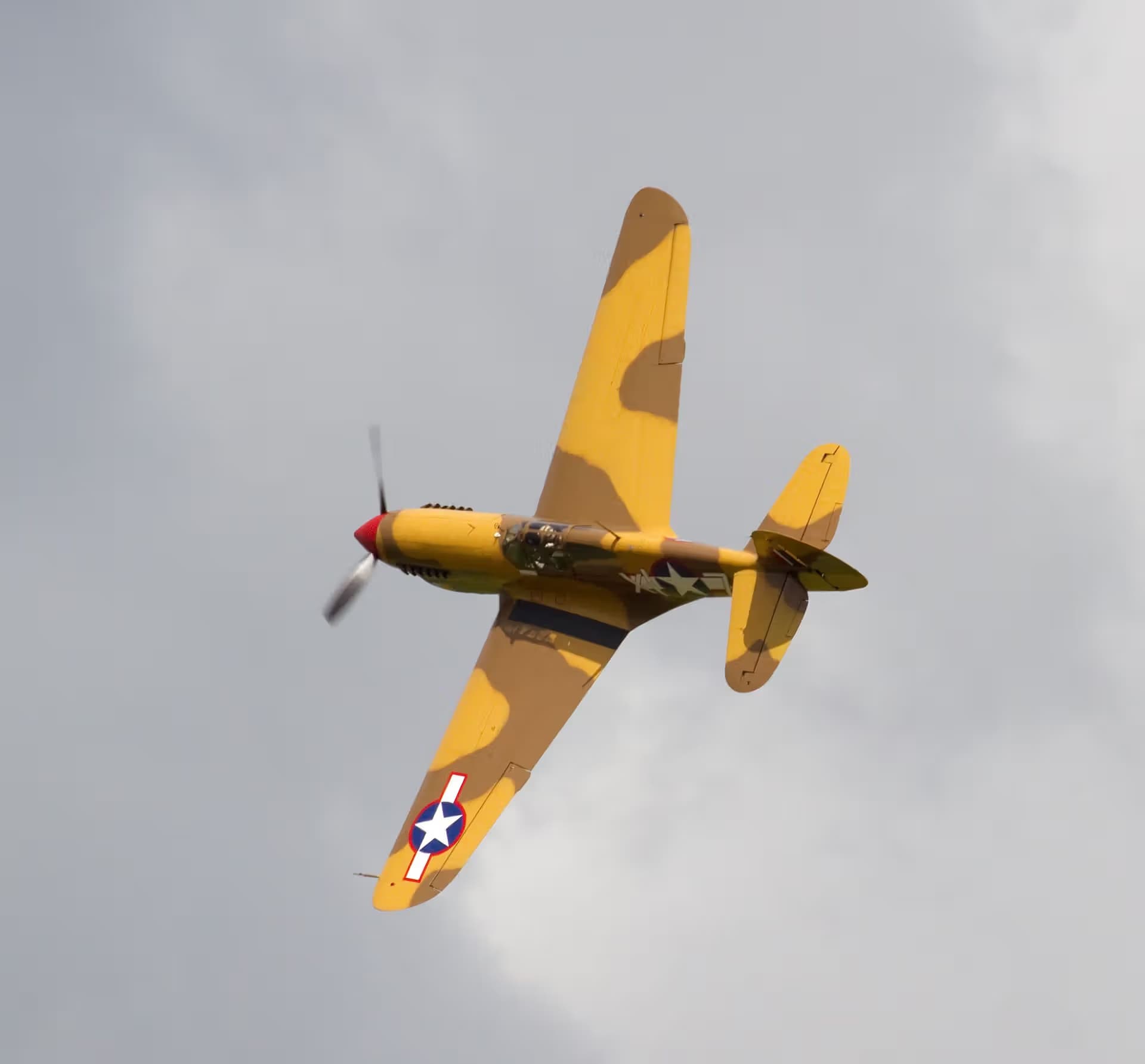 Unidentified — Single-engine aircraft