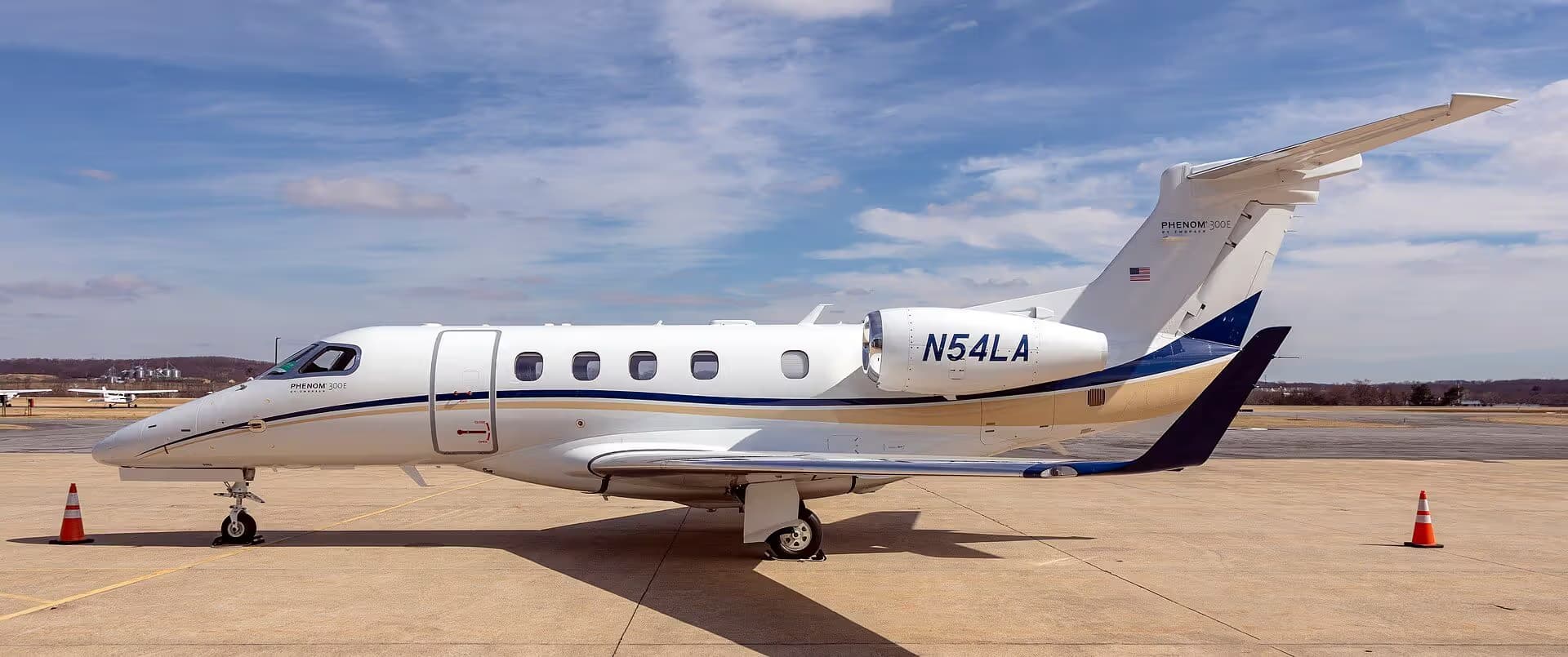 N54LA — Embraer