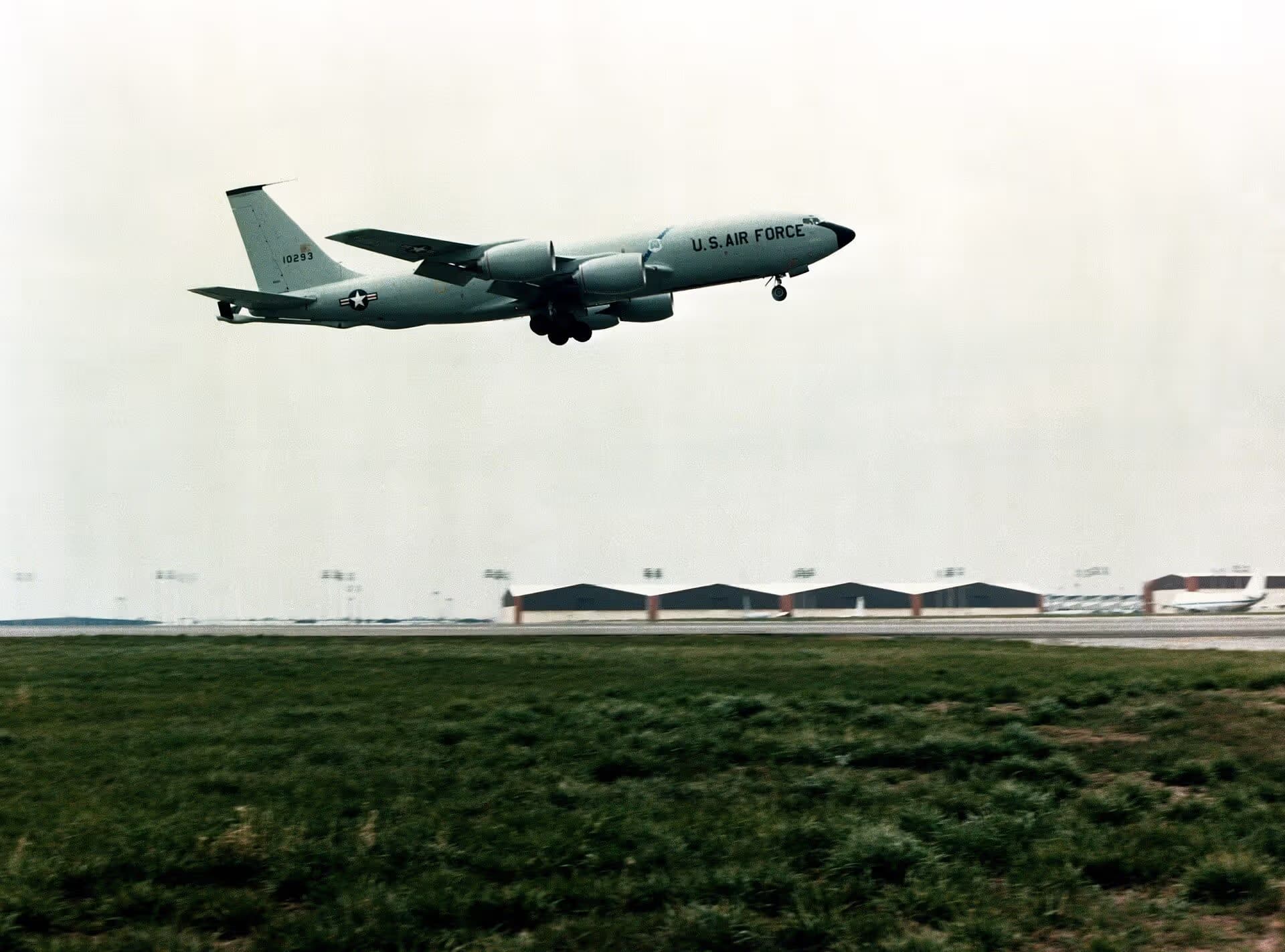 Unidentified — Aircraft