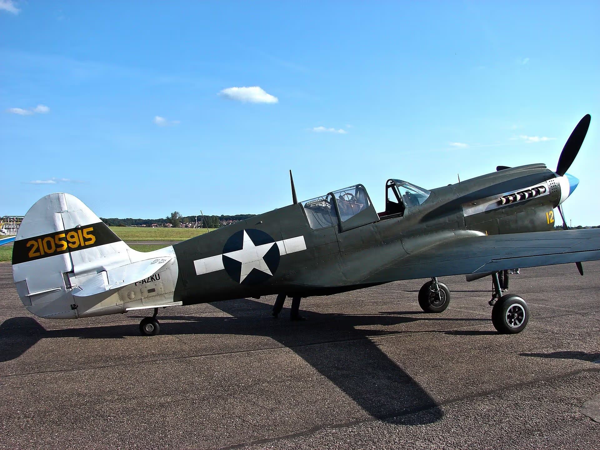 Unidentified — Single-engine aircraft