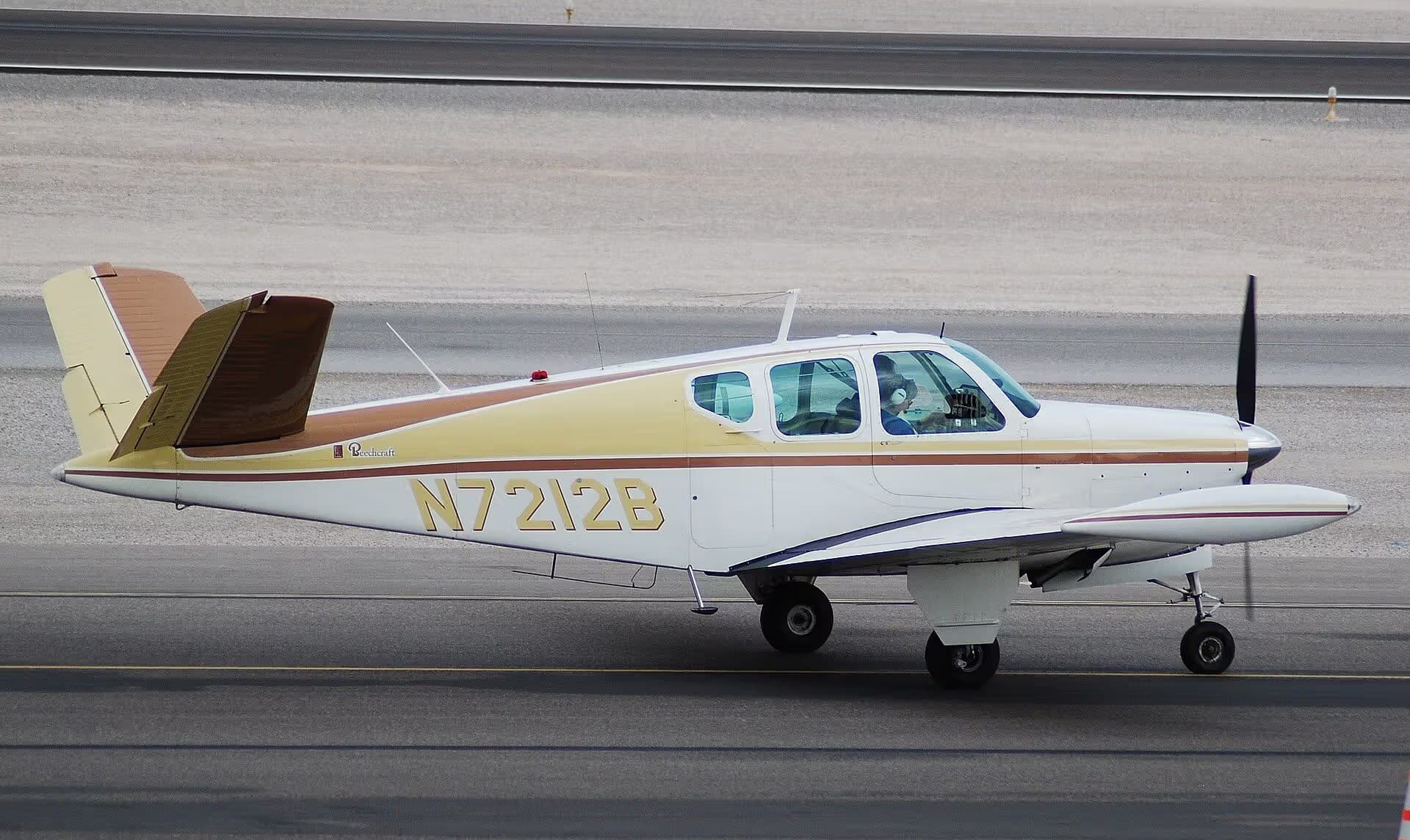 N7212B — Beechcraft