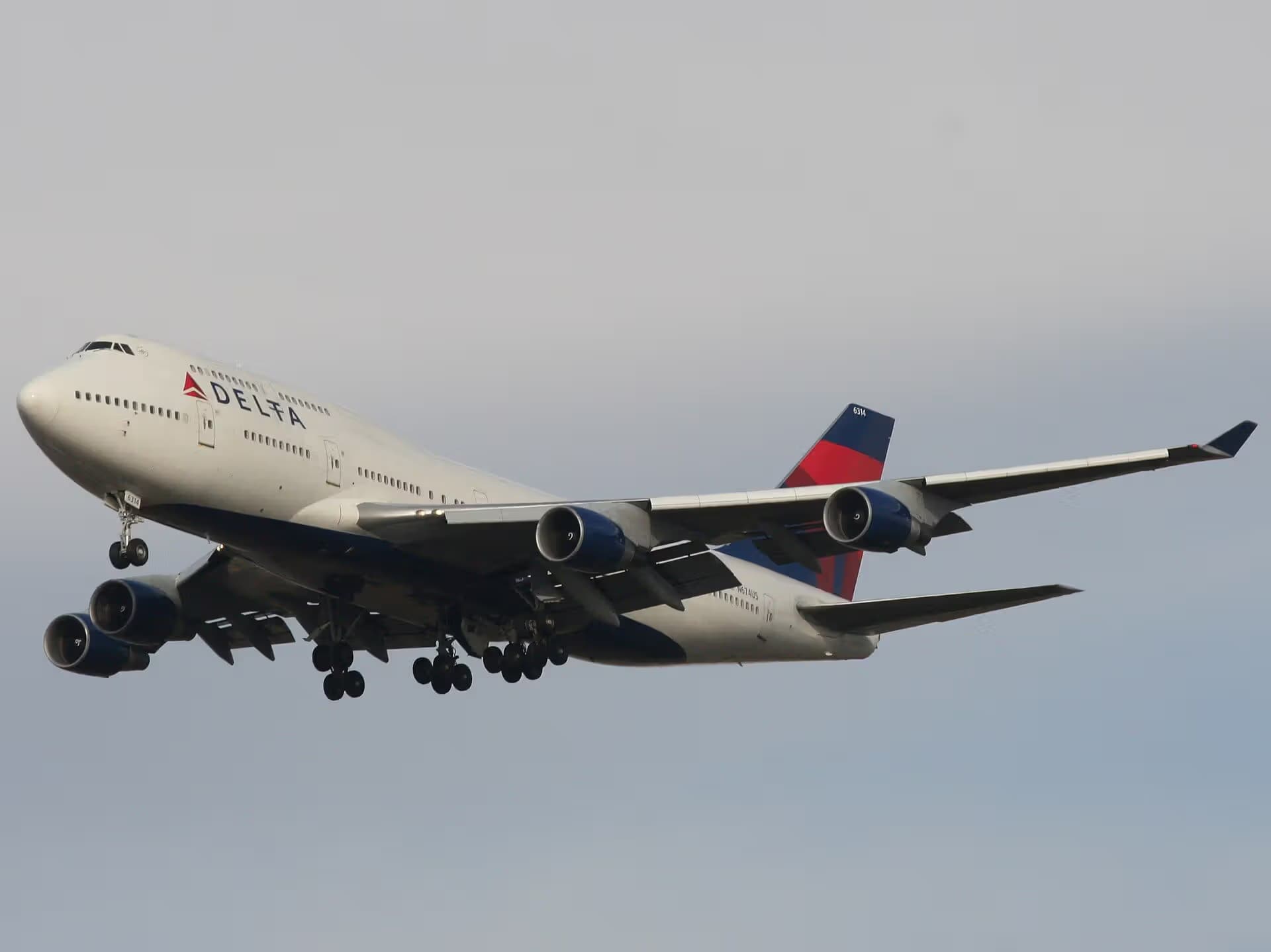 N674US — Boeing