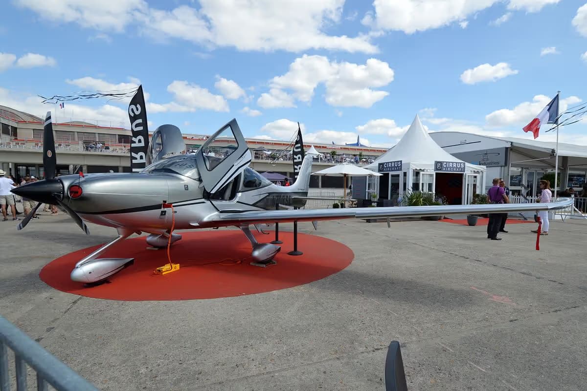 N708SL — Cirrus