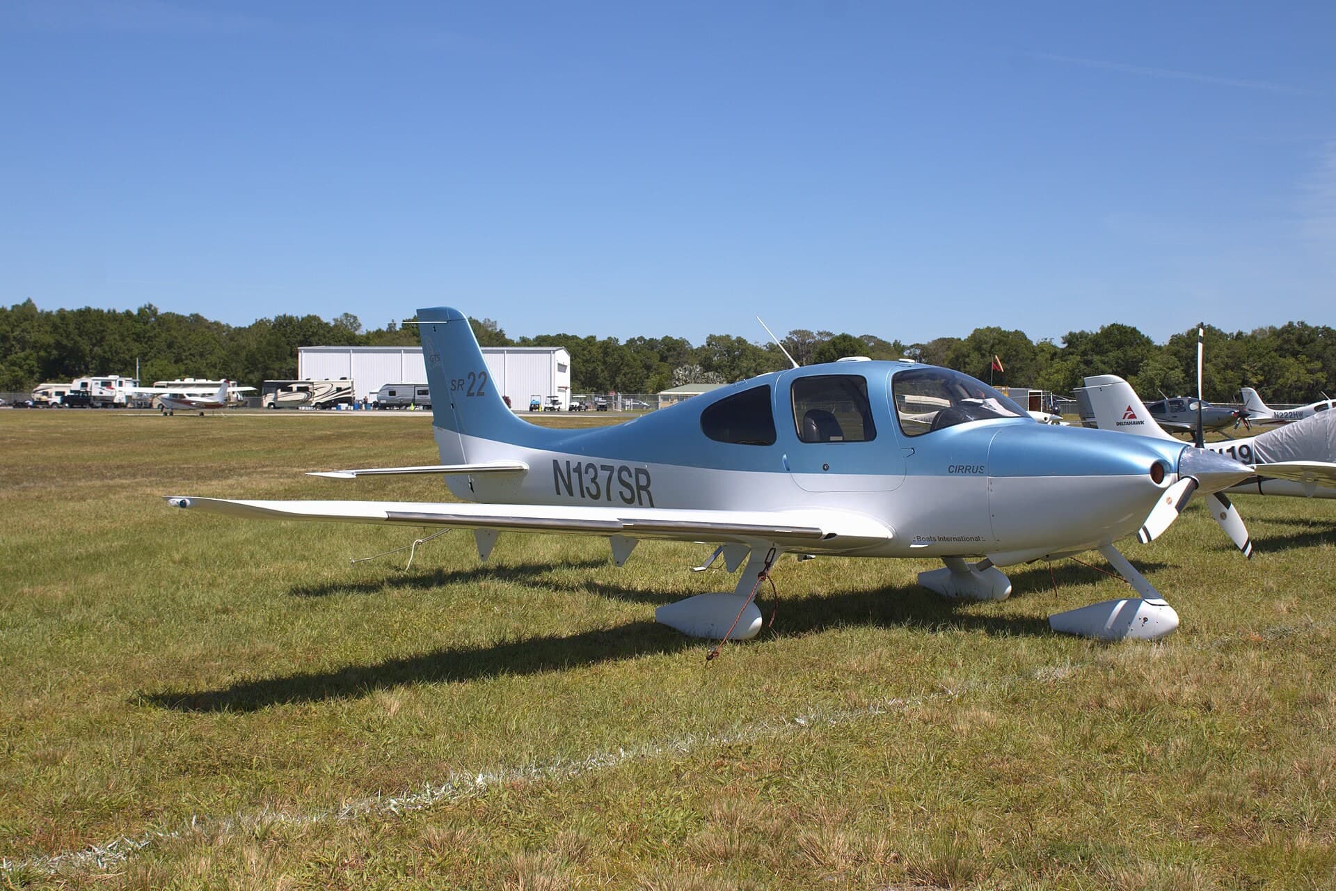 N137SR — Cirrus