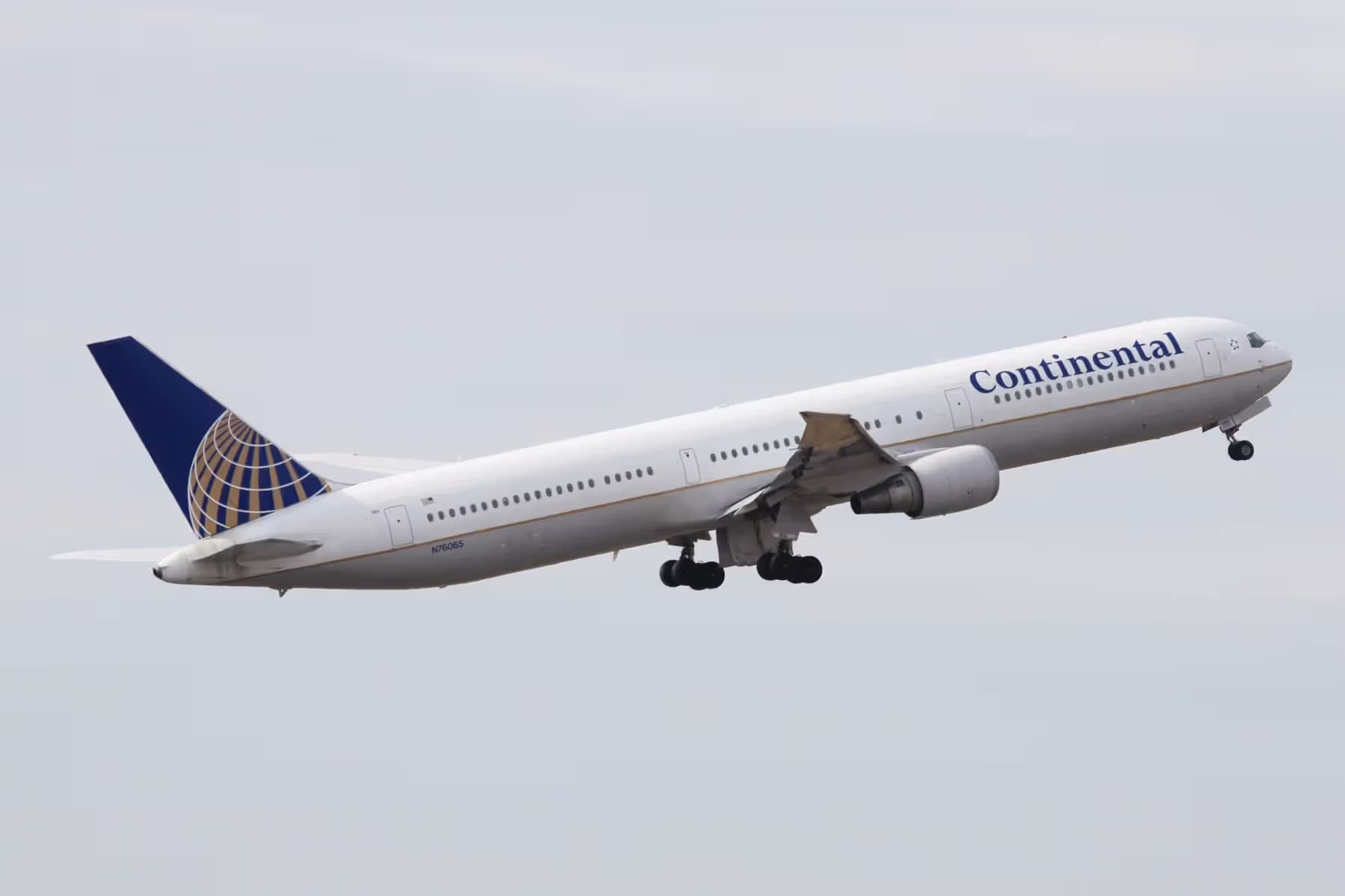 N76065 — Boeing