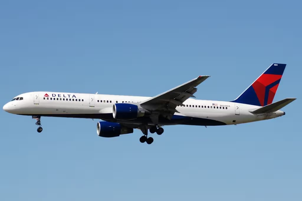 N684DA — Boeing