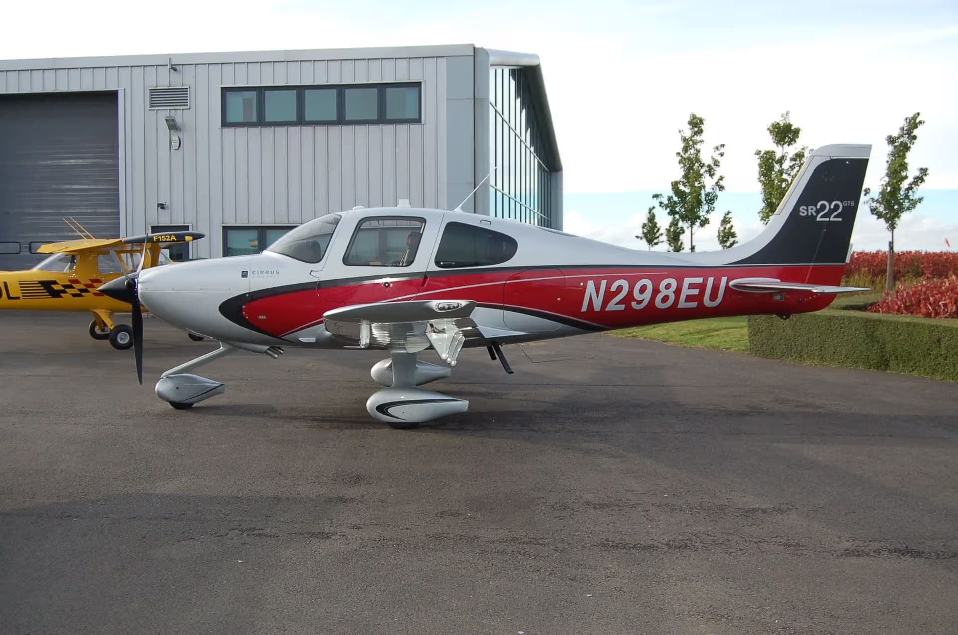 N298EU — Cirrus