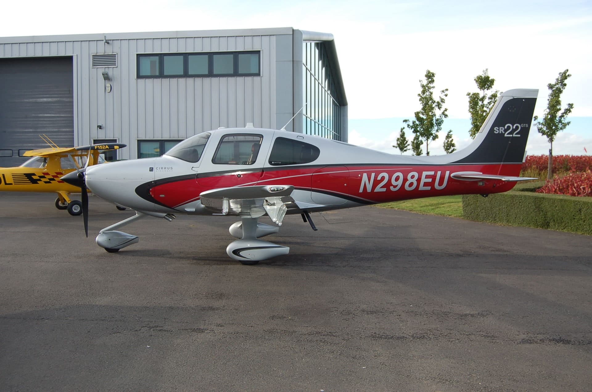 N298EU — Cirrus