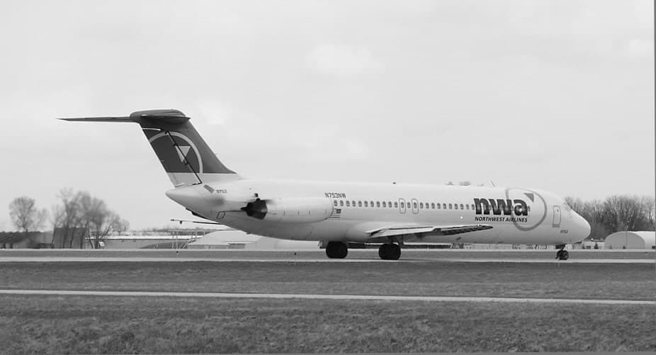 N753NW — Douglas
