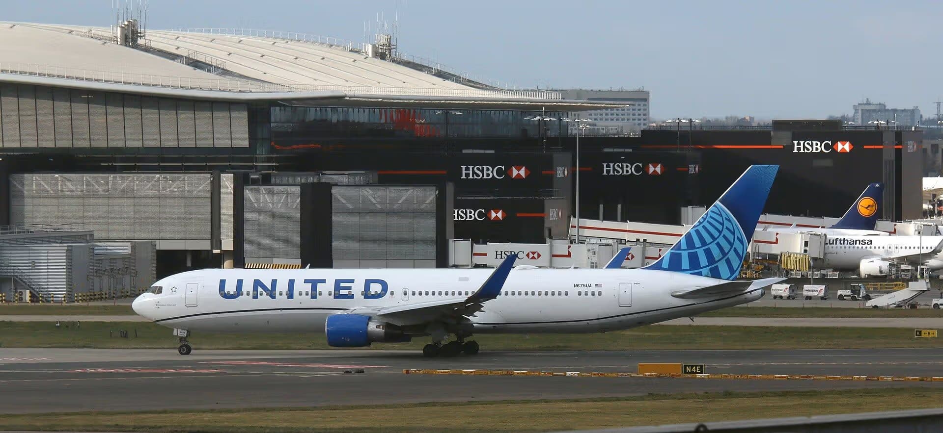 N675UA — Boeing