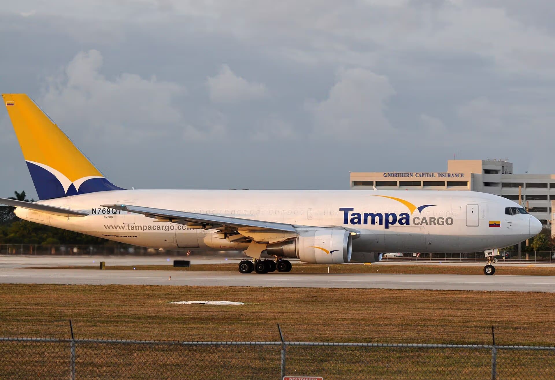 N769QT — Boeing