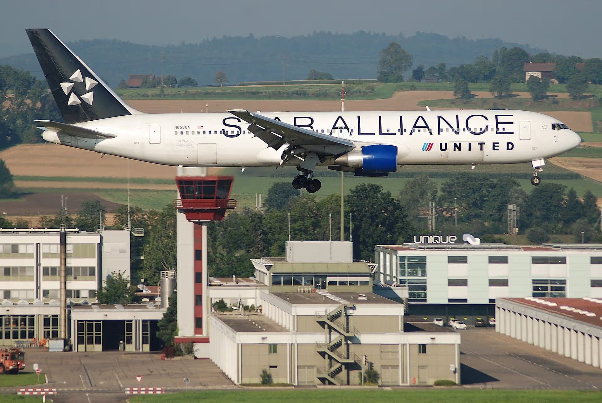N653UA — Boeing