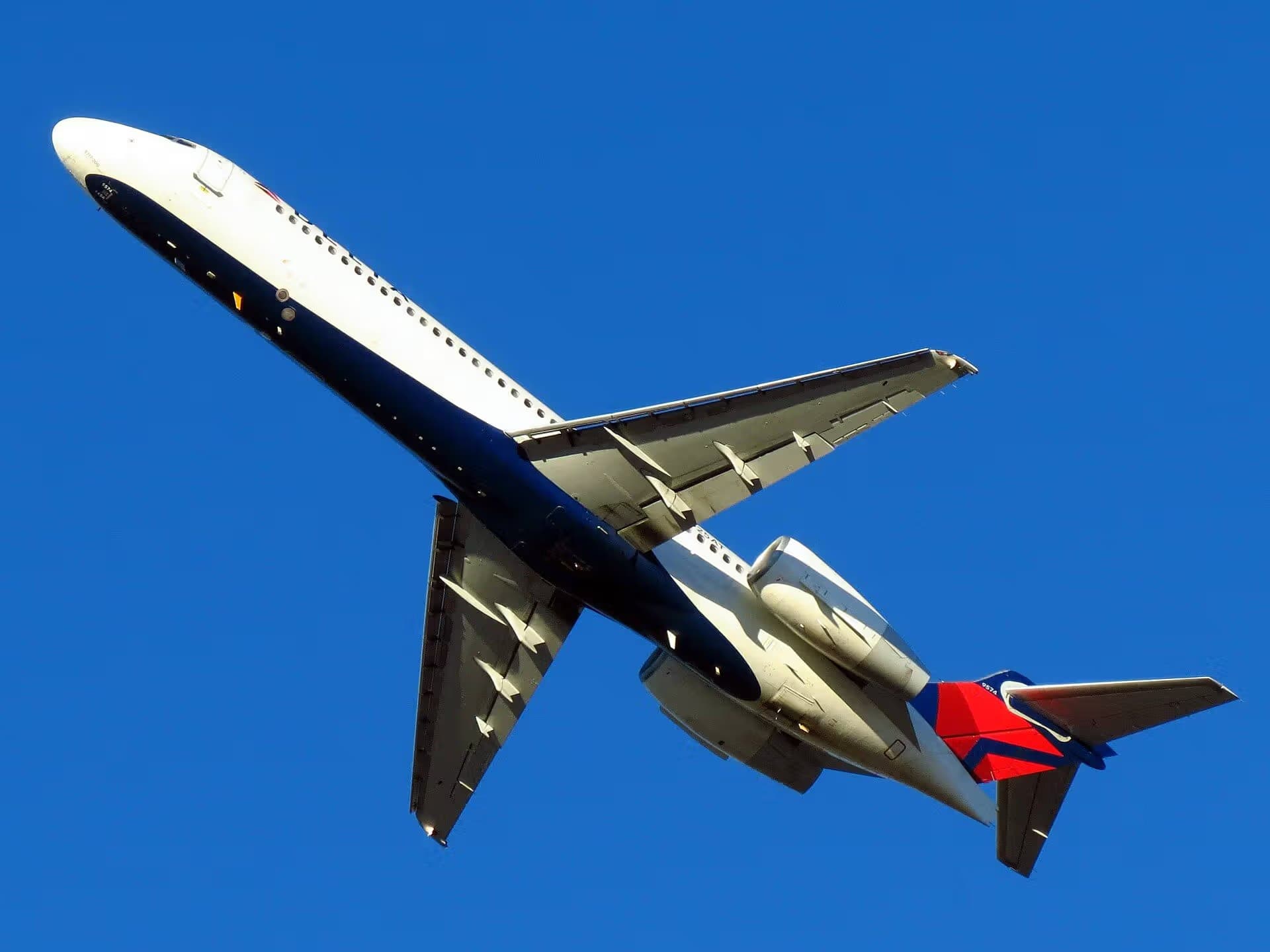 N925AT — Boeing