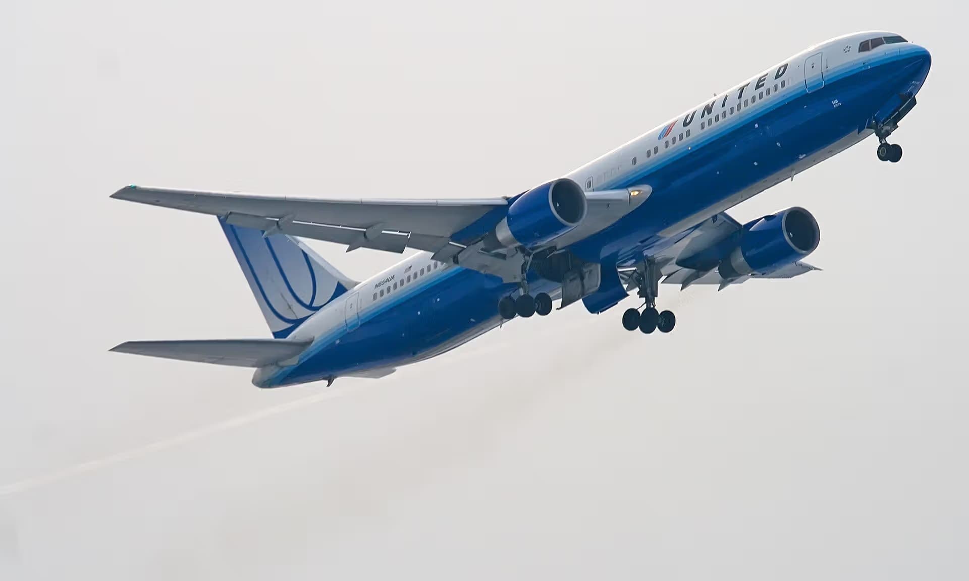 N654UA — Boeing at Domodedovo International Airport