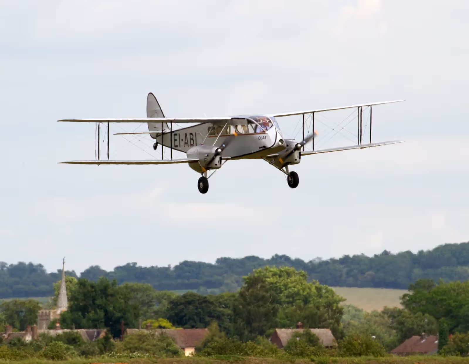EI-ABI — Twin-engine aircraft