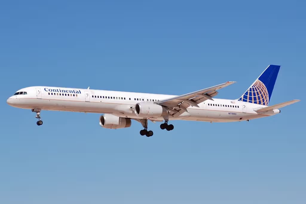 N77865 — Boeing