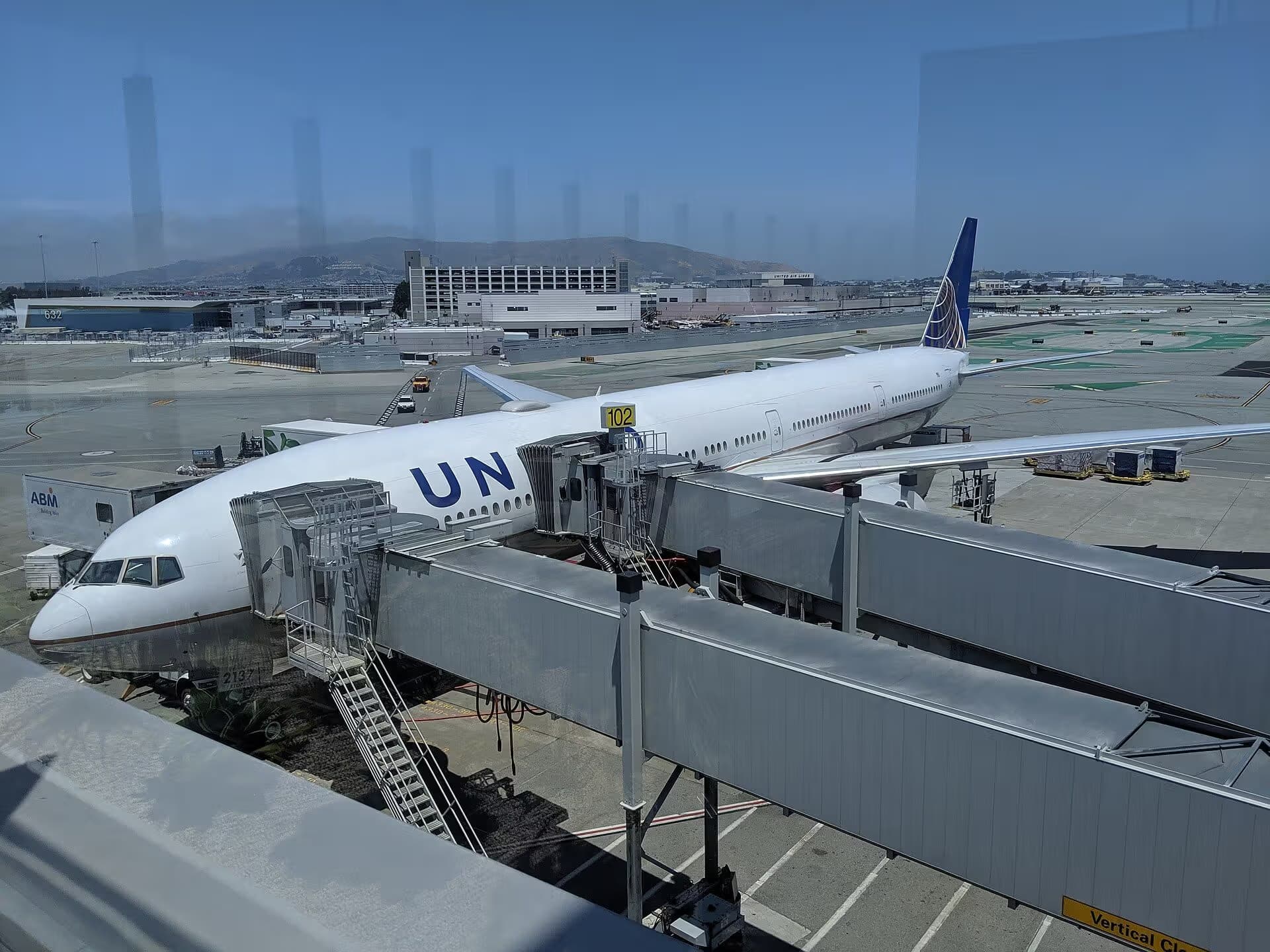 N2737U — Aircraft