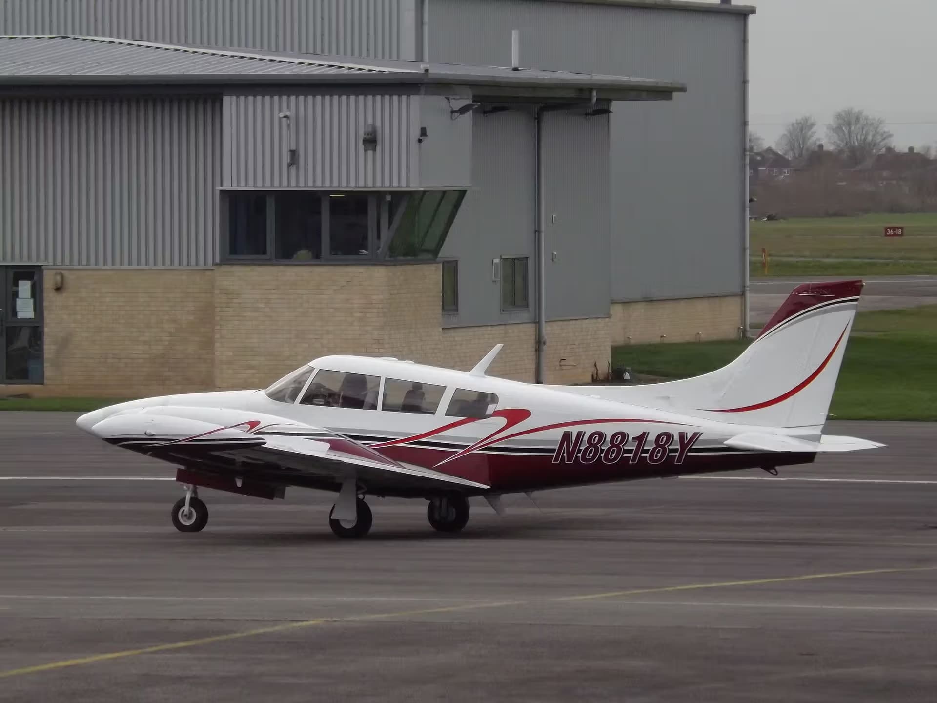 N8818Y — Twin-engine aircraft