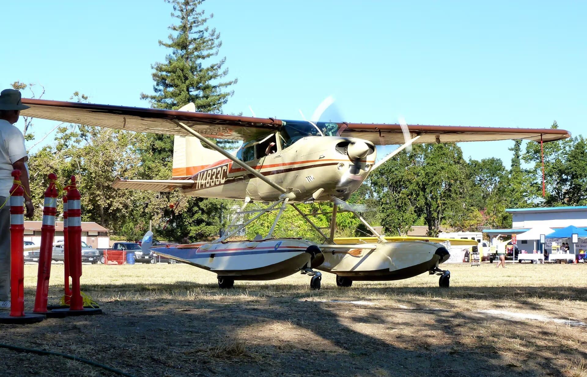 N4833C — Cessna