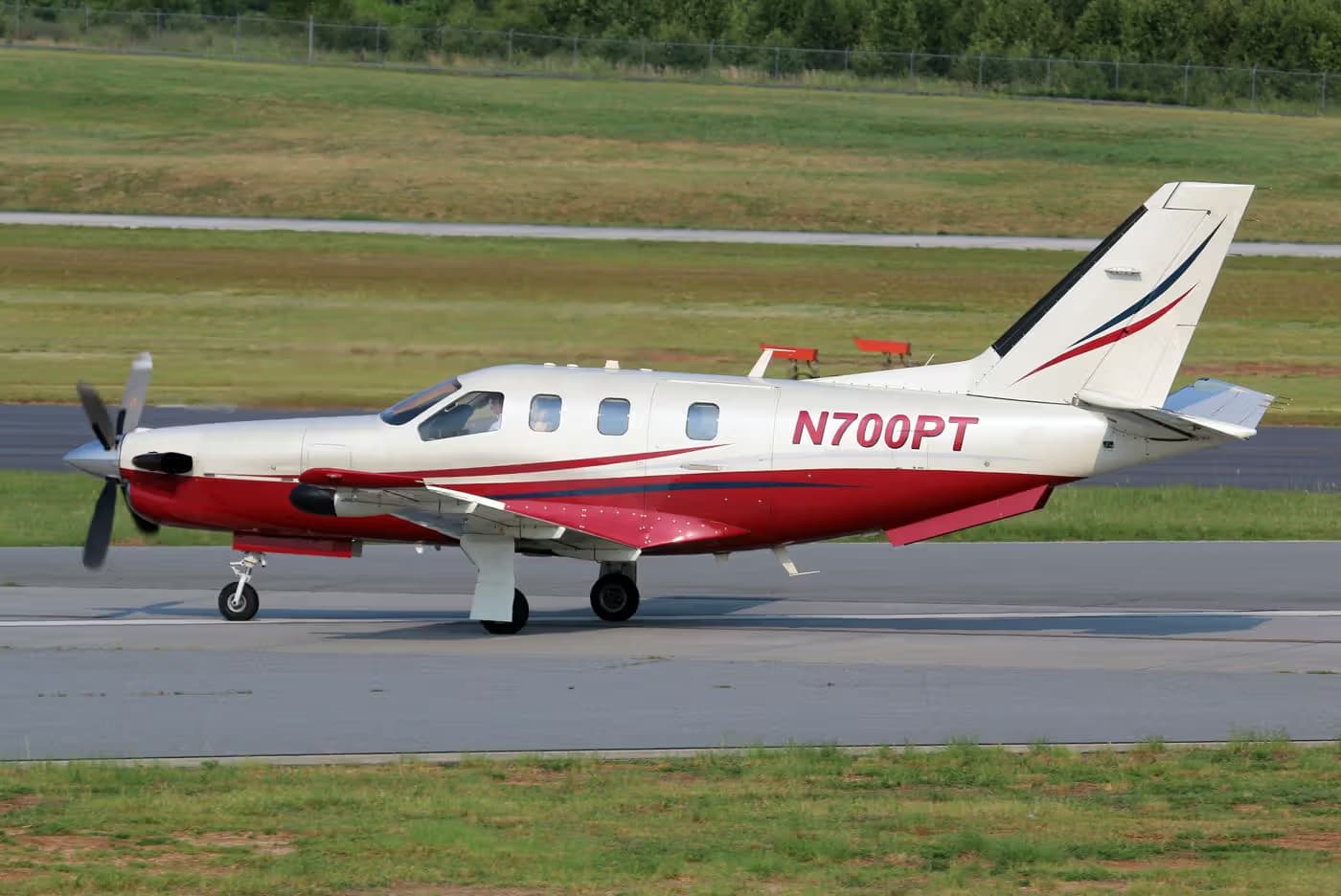 N700PT — Single-engine aircraft