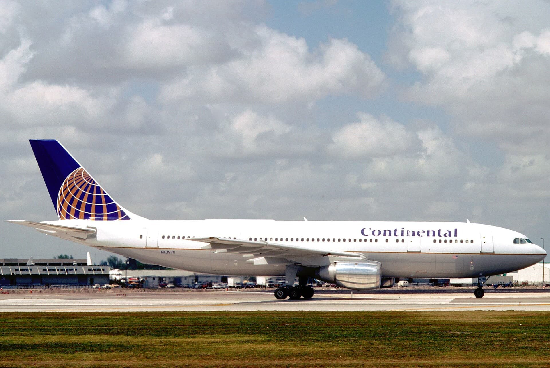 N10970 — Twin-engine aircraft